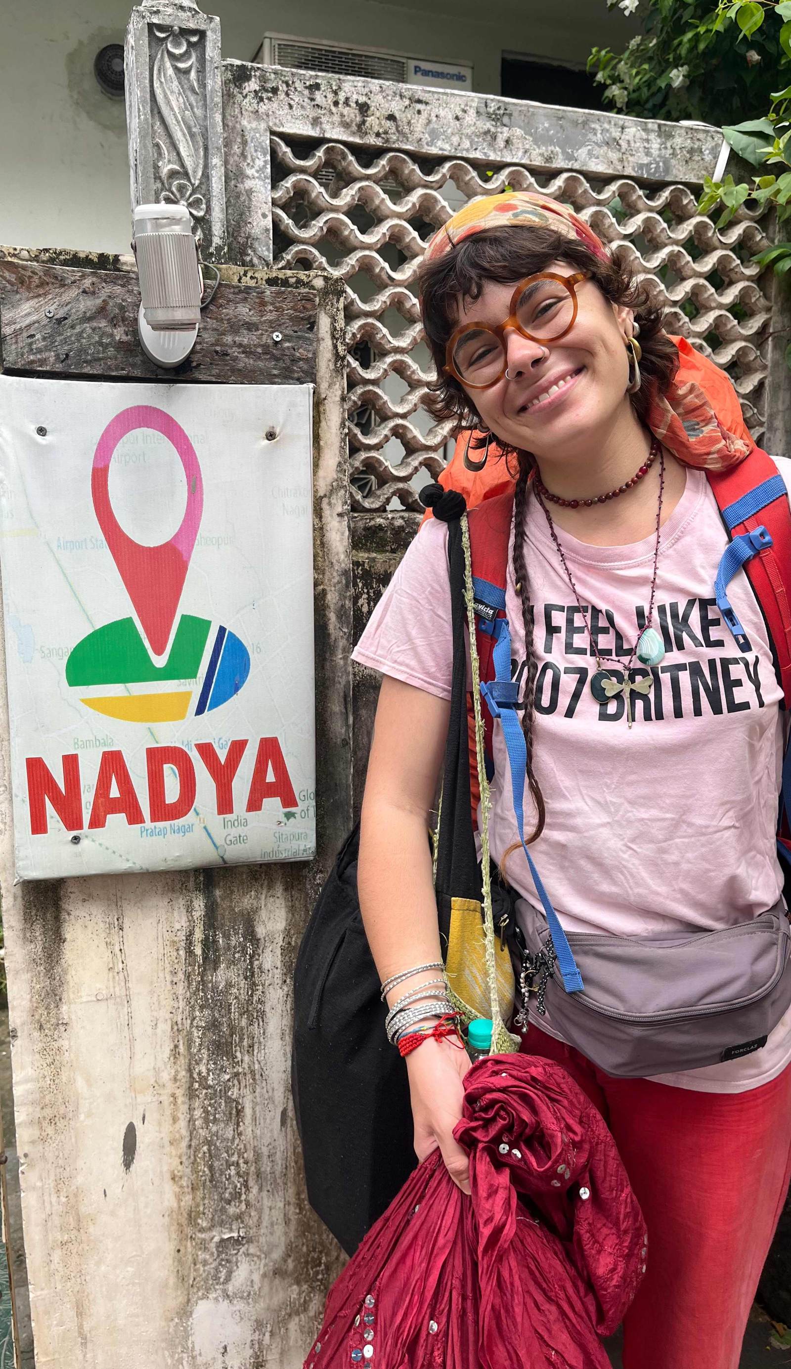 Nadya Female & Family Hostel