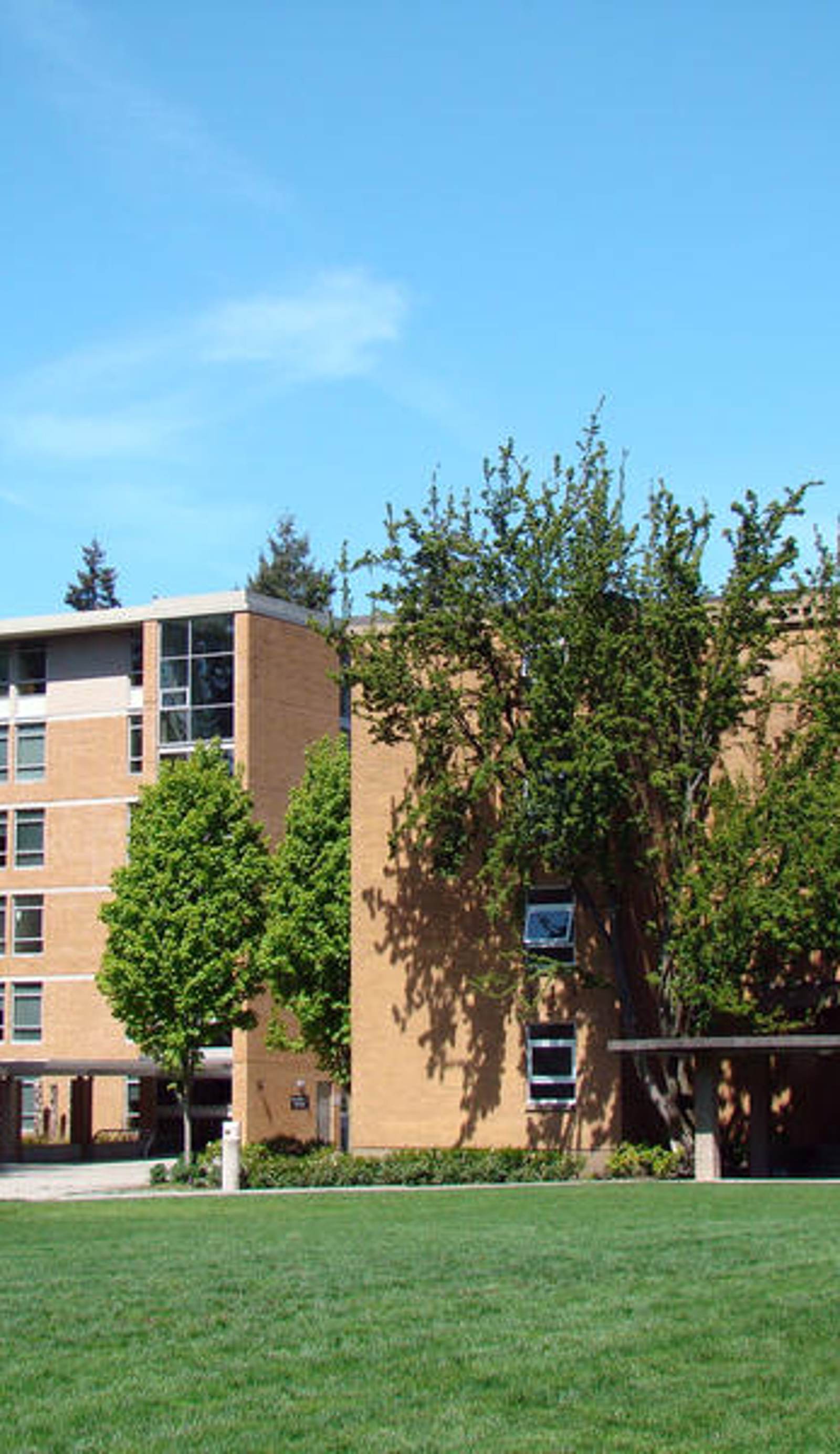 Pacific Spirit Hostel