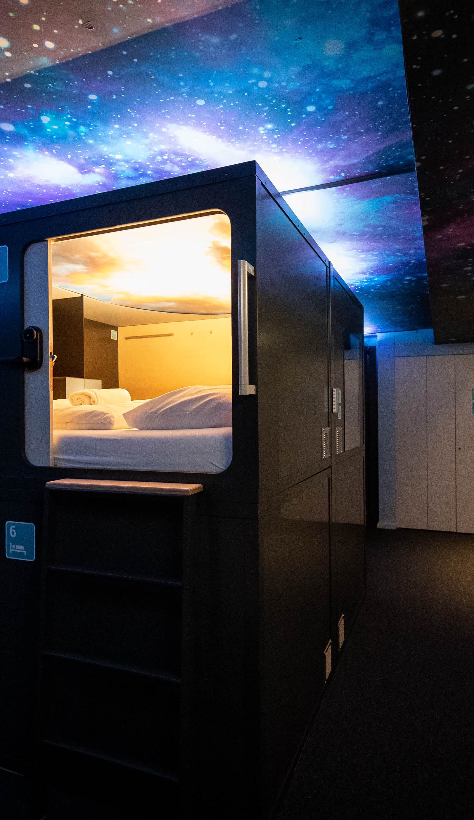 Capsule Hotel - Lucerne TheLAB