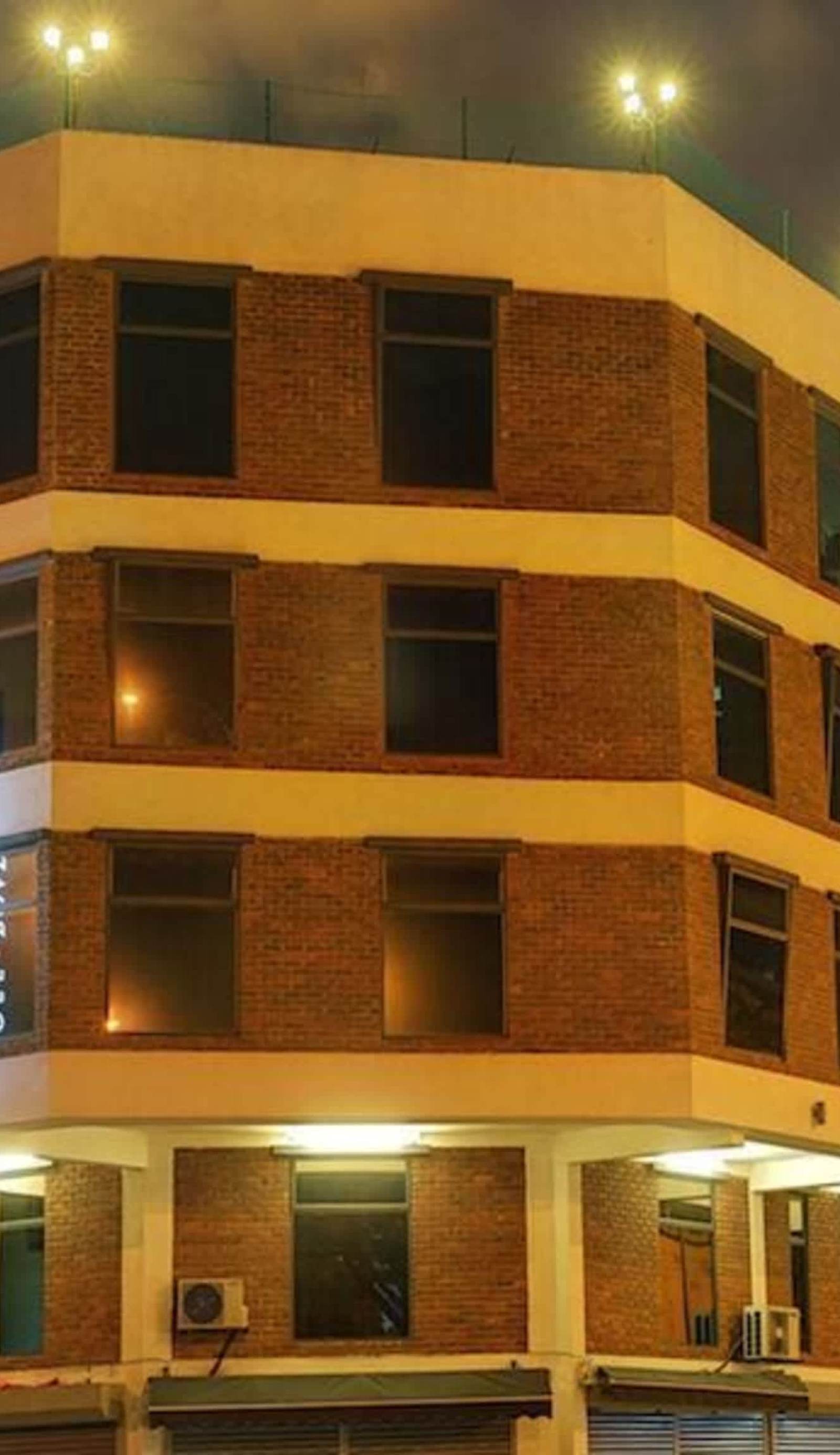 Hotel O Crossroads Hotel
