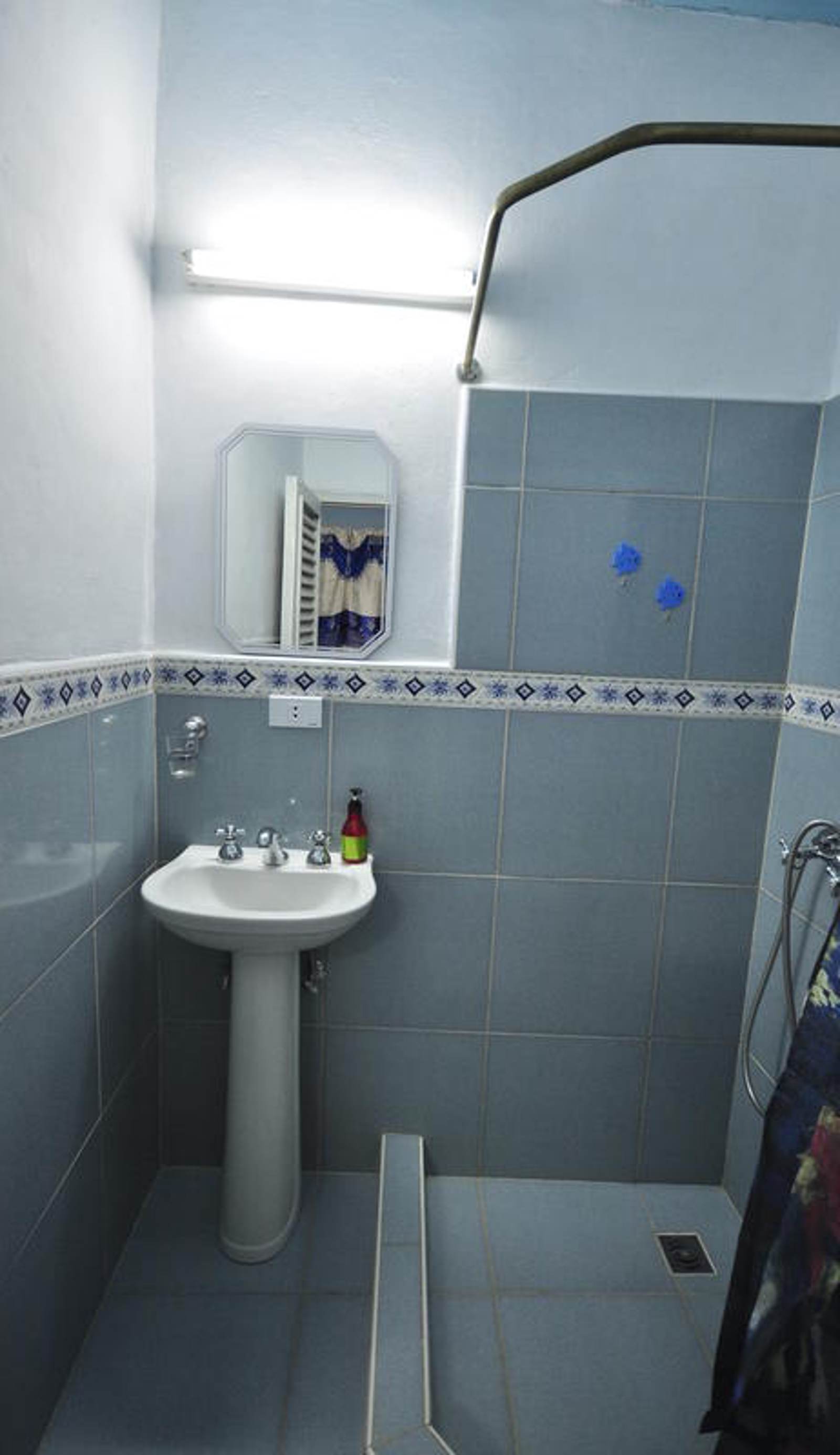 Hostal Y & Y