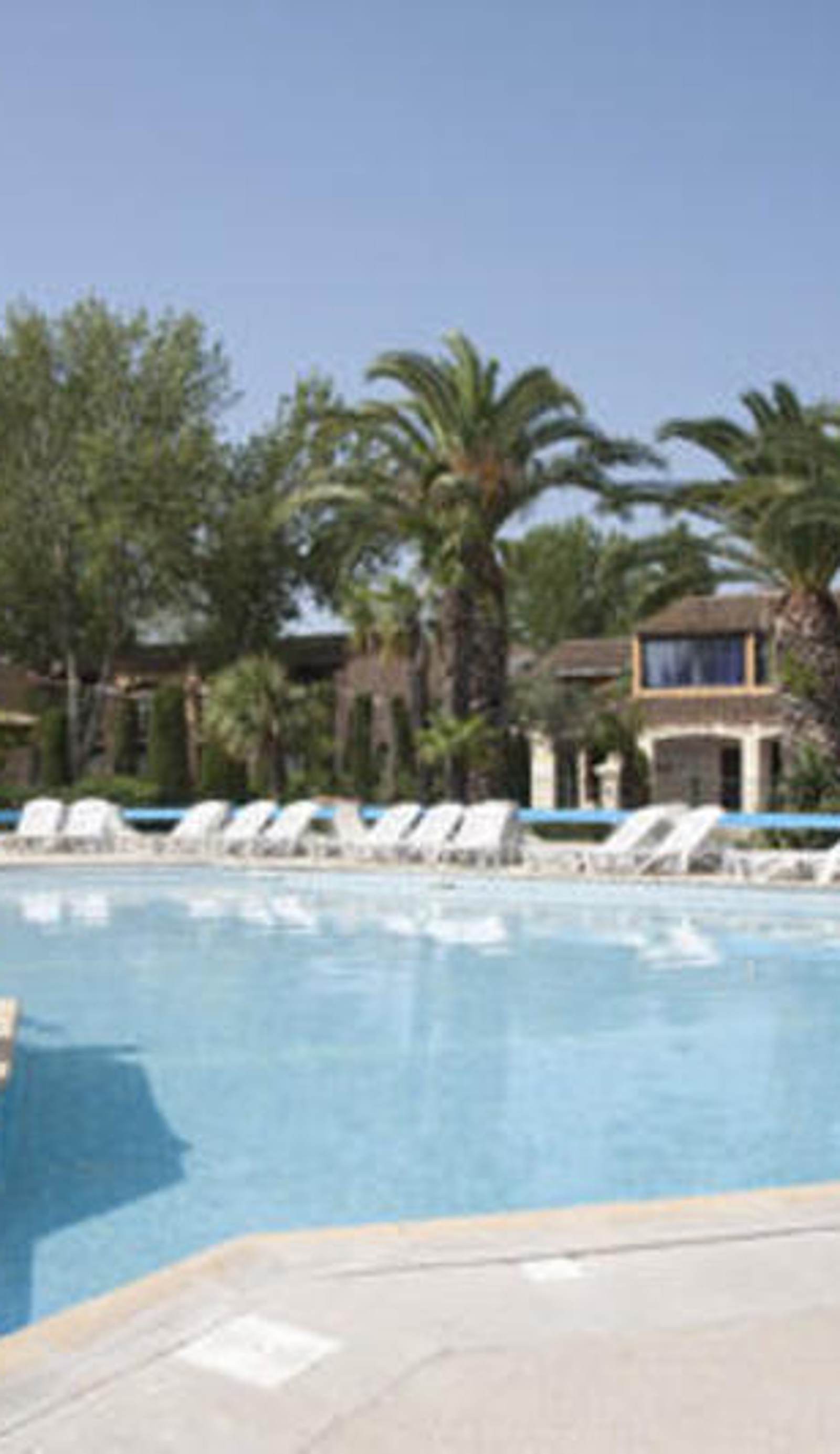 Hôtel Club Résidence les Amandiers