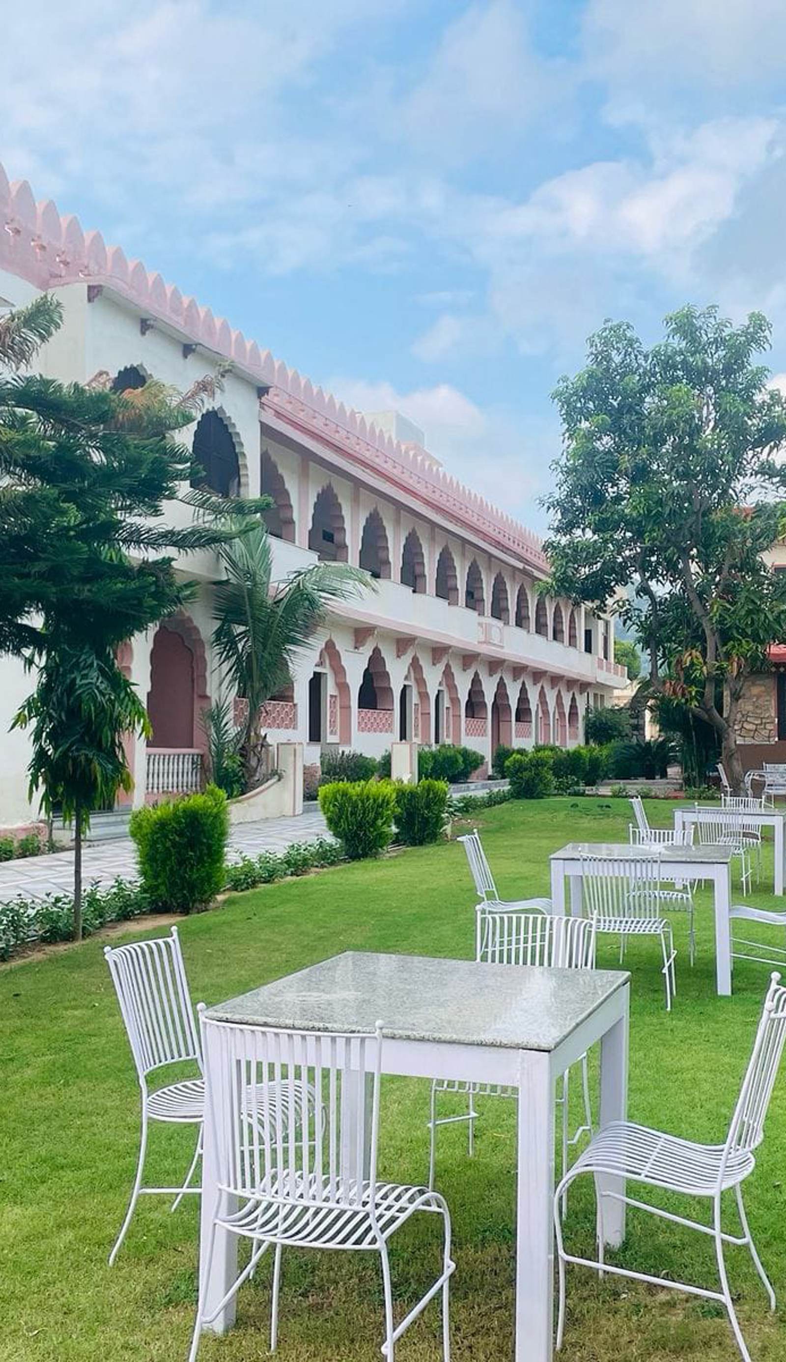 Sajjan Bagh Resort