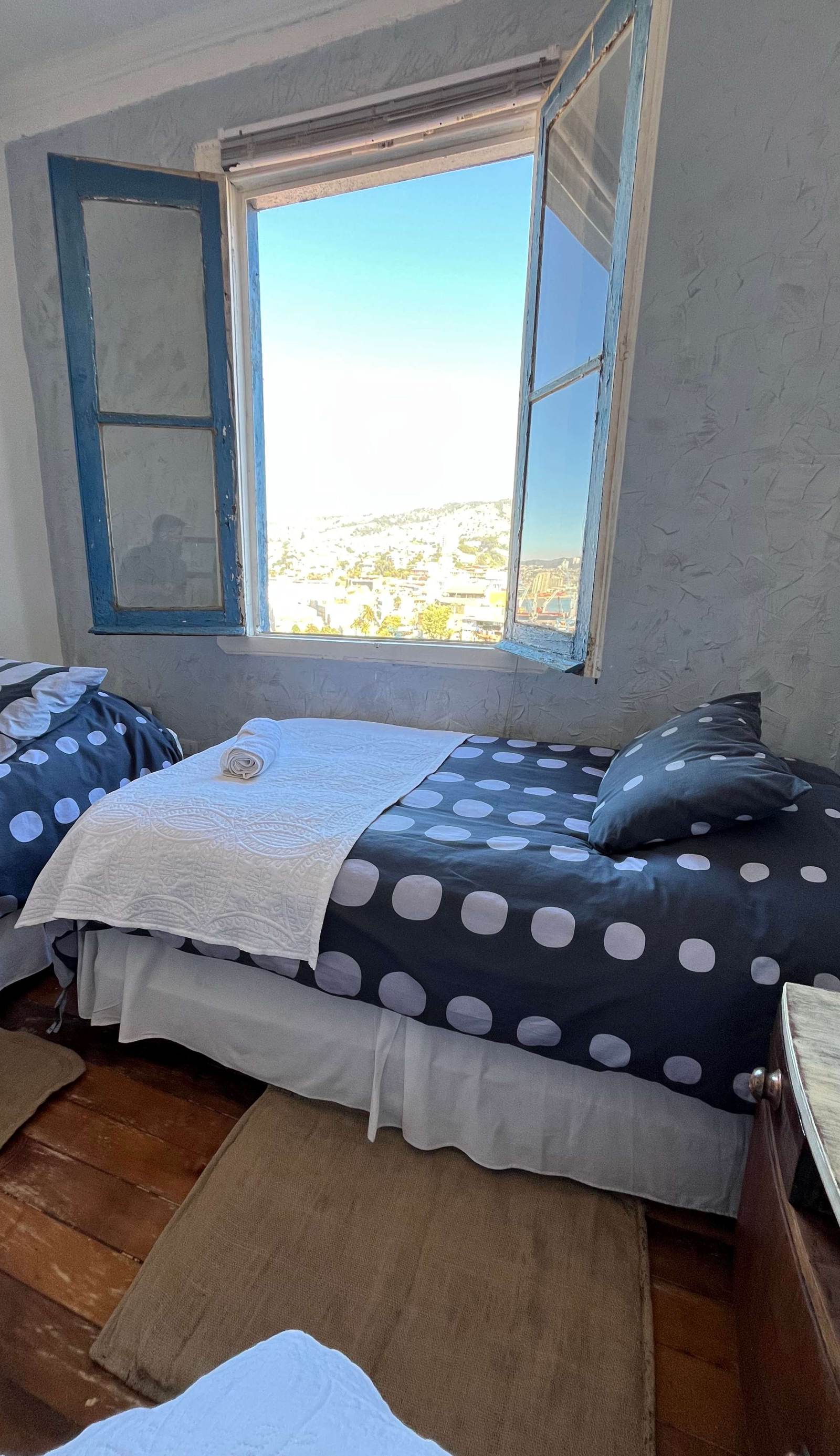 BB Casita Yellow