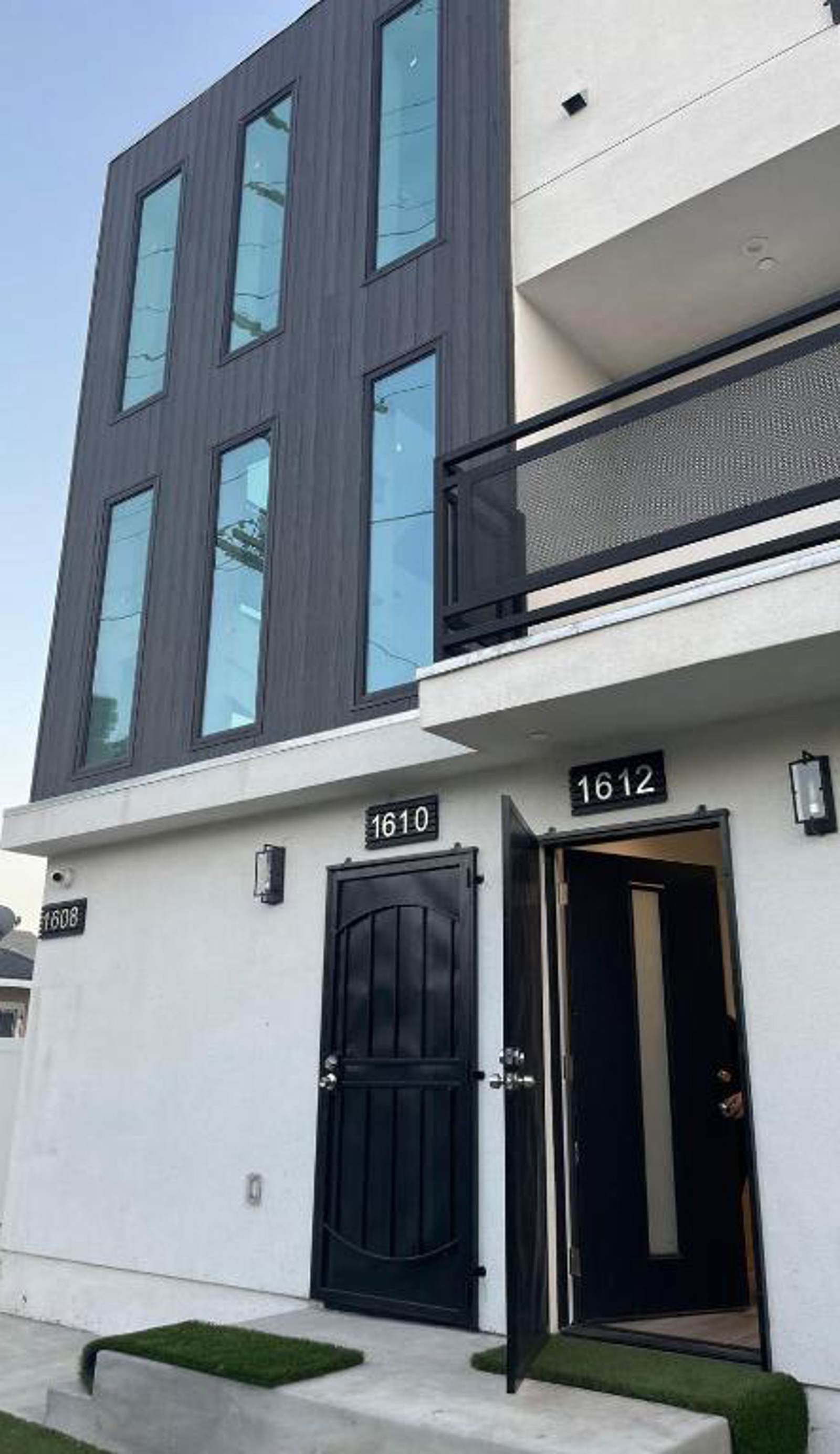 Cultura Homes on Western