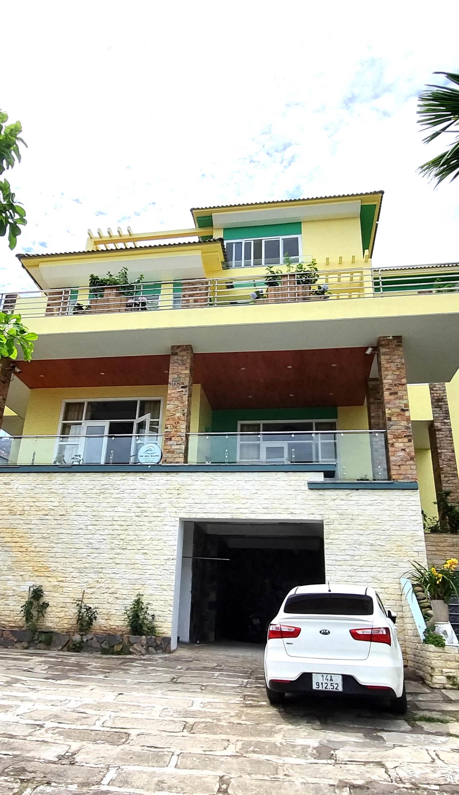 Top Hill Halong Homestay