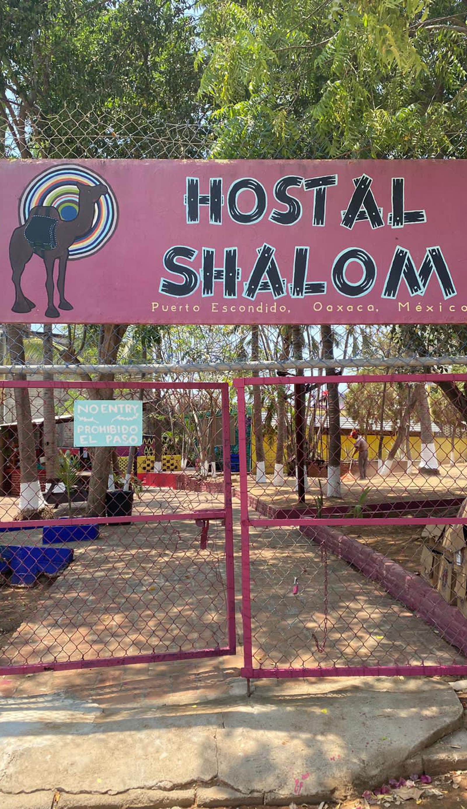 Hostal Shalom