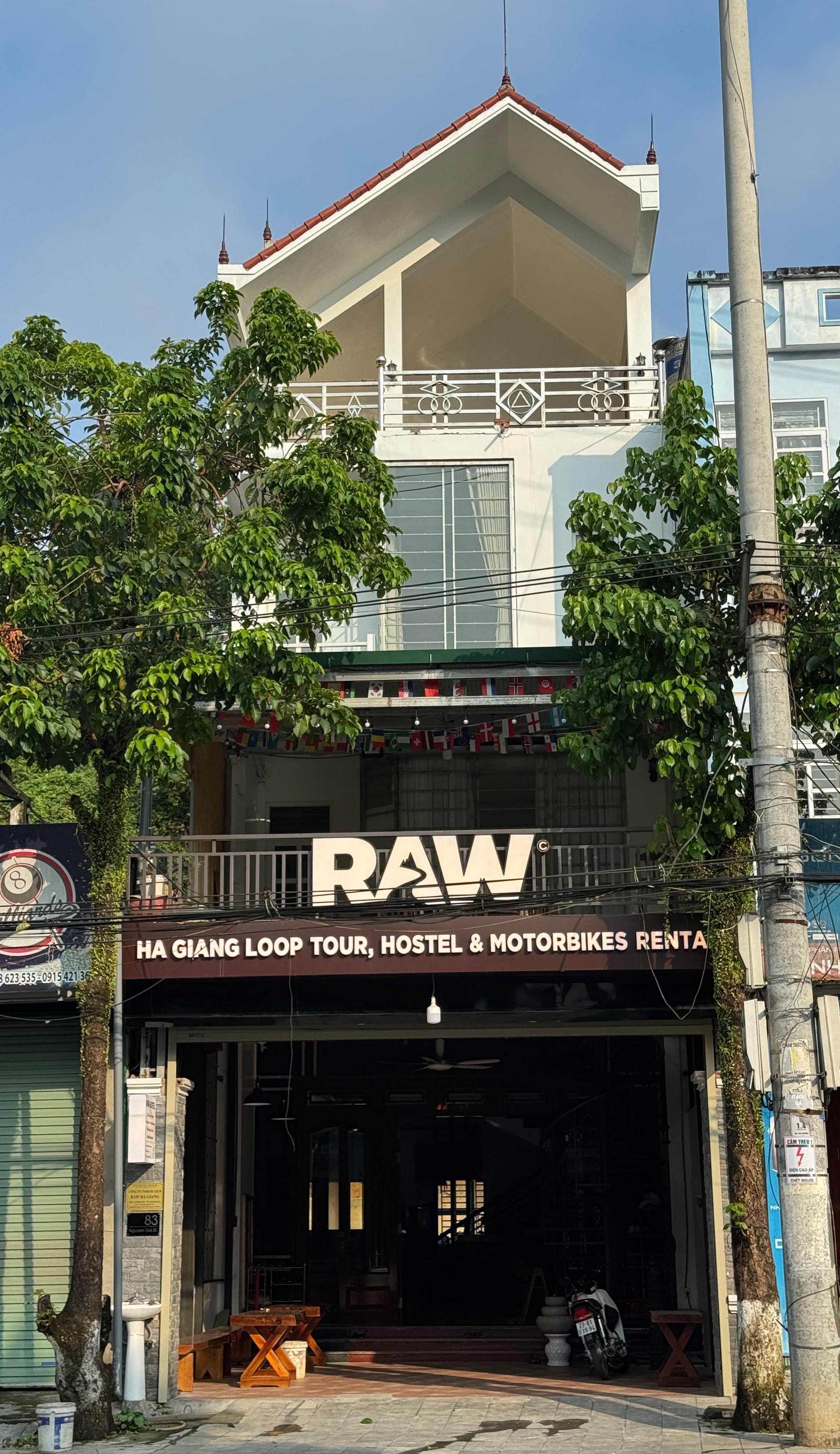 RAW Hostel, Tour & Motorbikes Rental