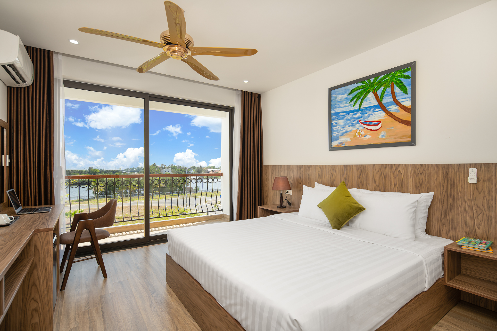 1 Stop Vivi An Bang Beach Hotel