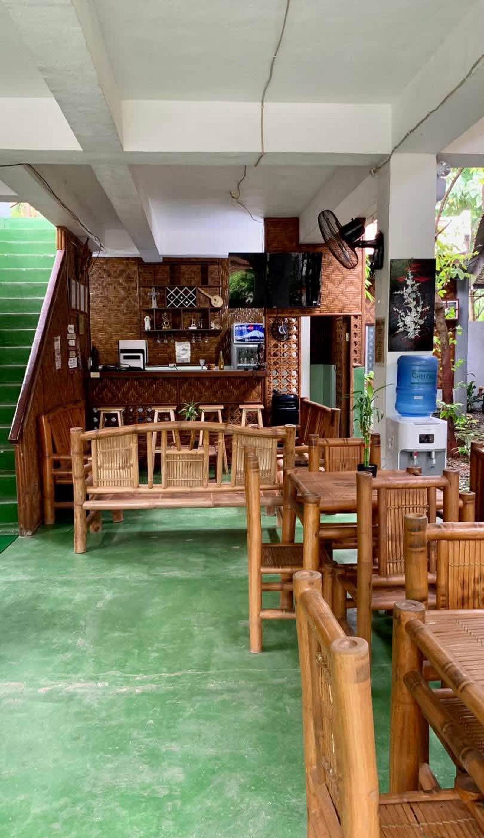 Mischa Hostel