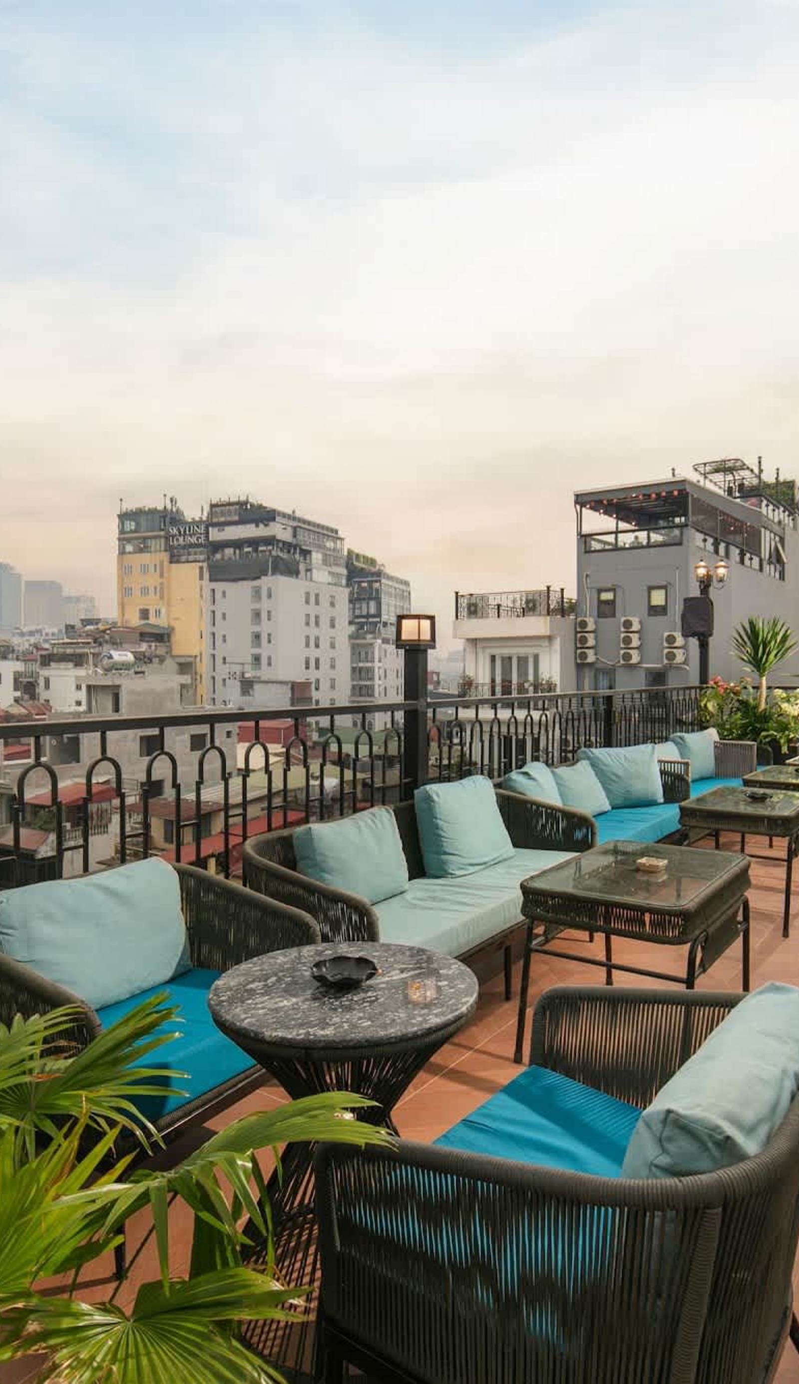 Hanoi Loopers Hostel & Rooftop Bar