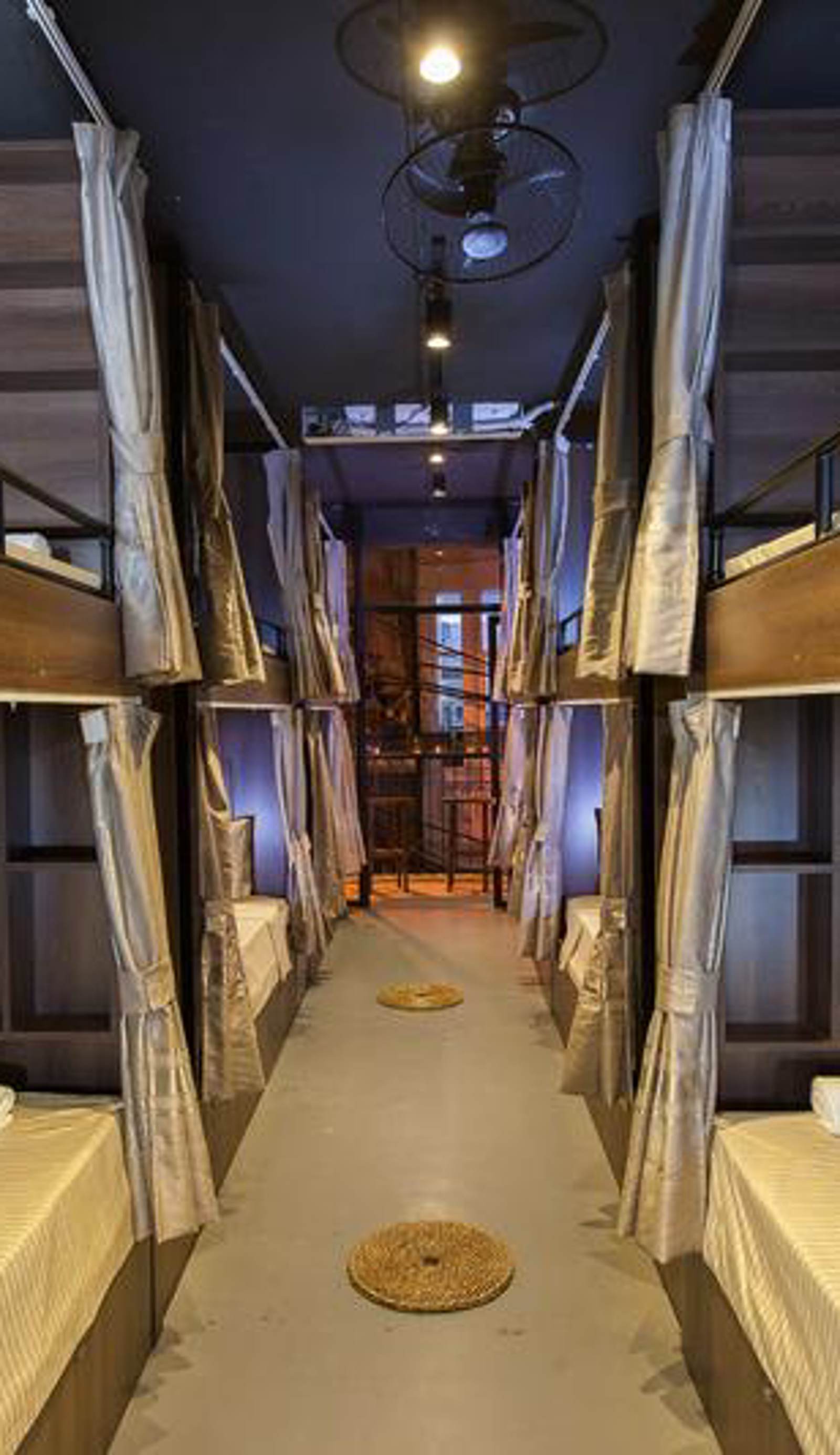 Luxury Backpackers