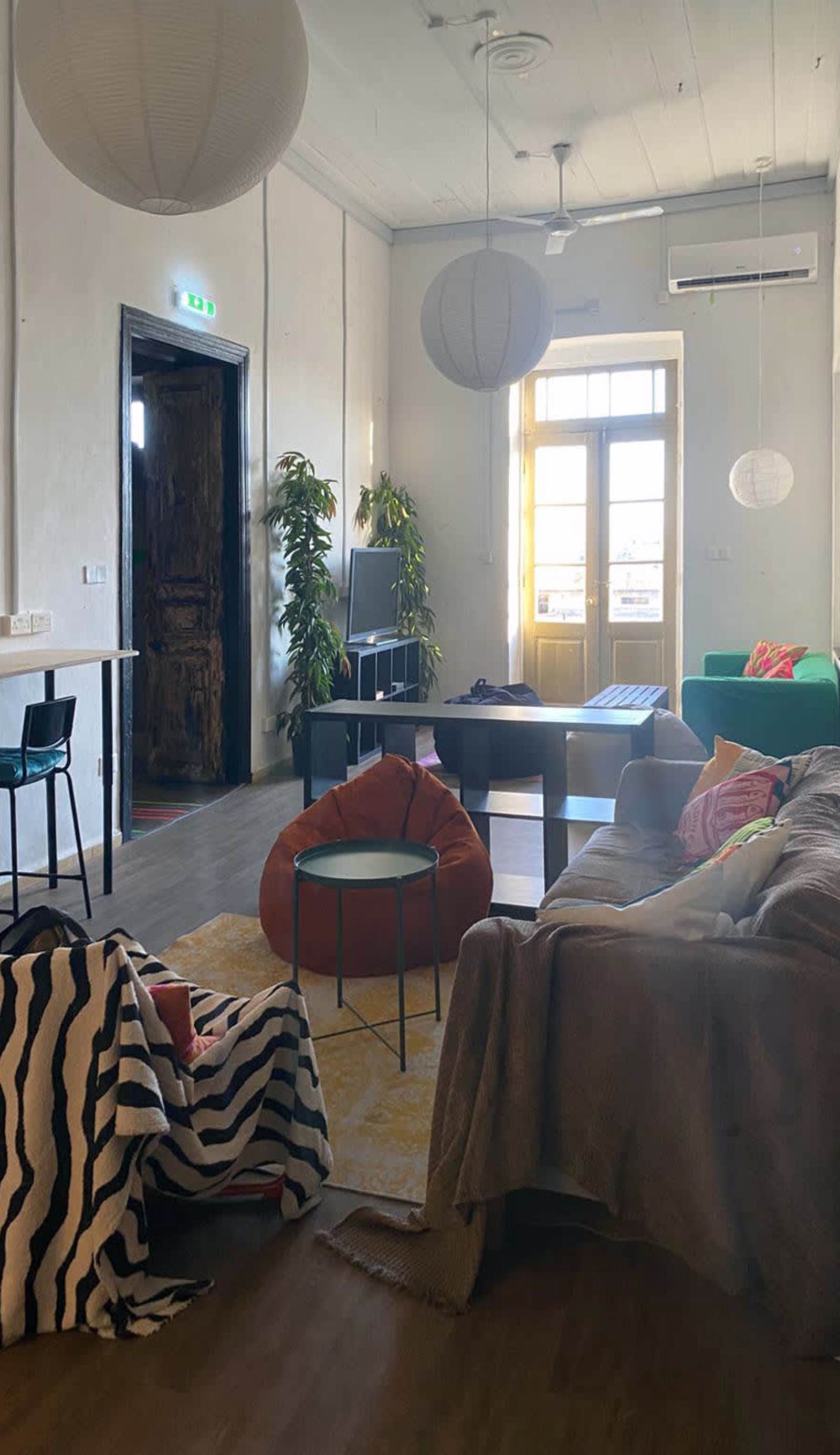 Bee Hostel