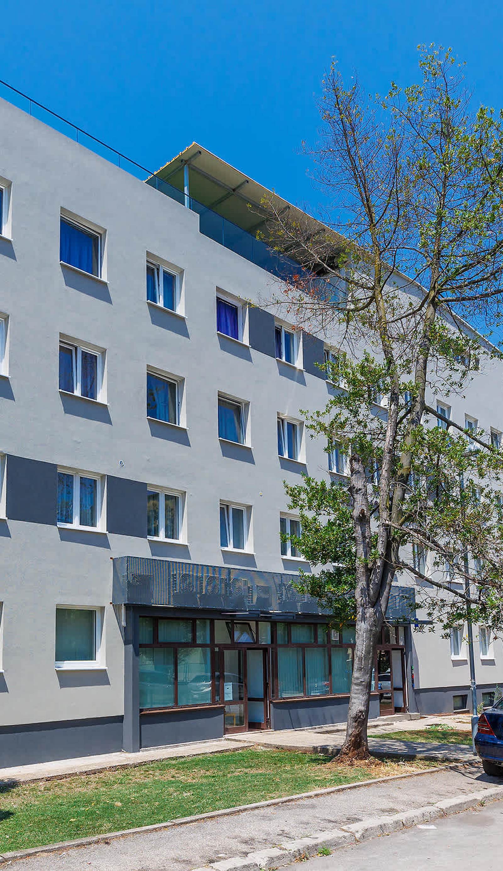 Hostel Monte Zaro