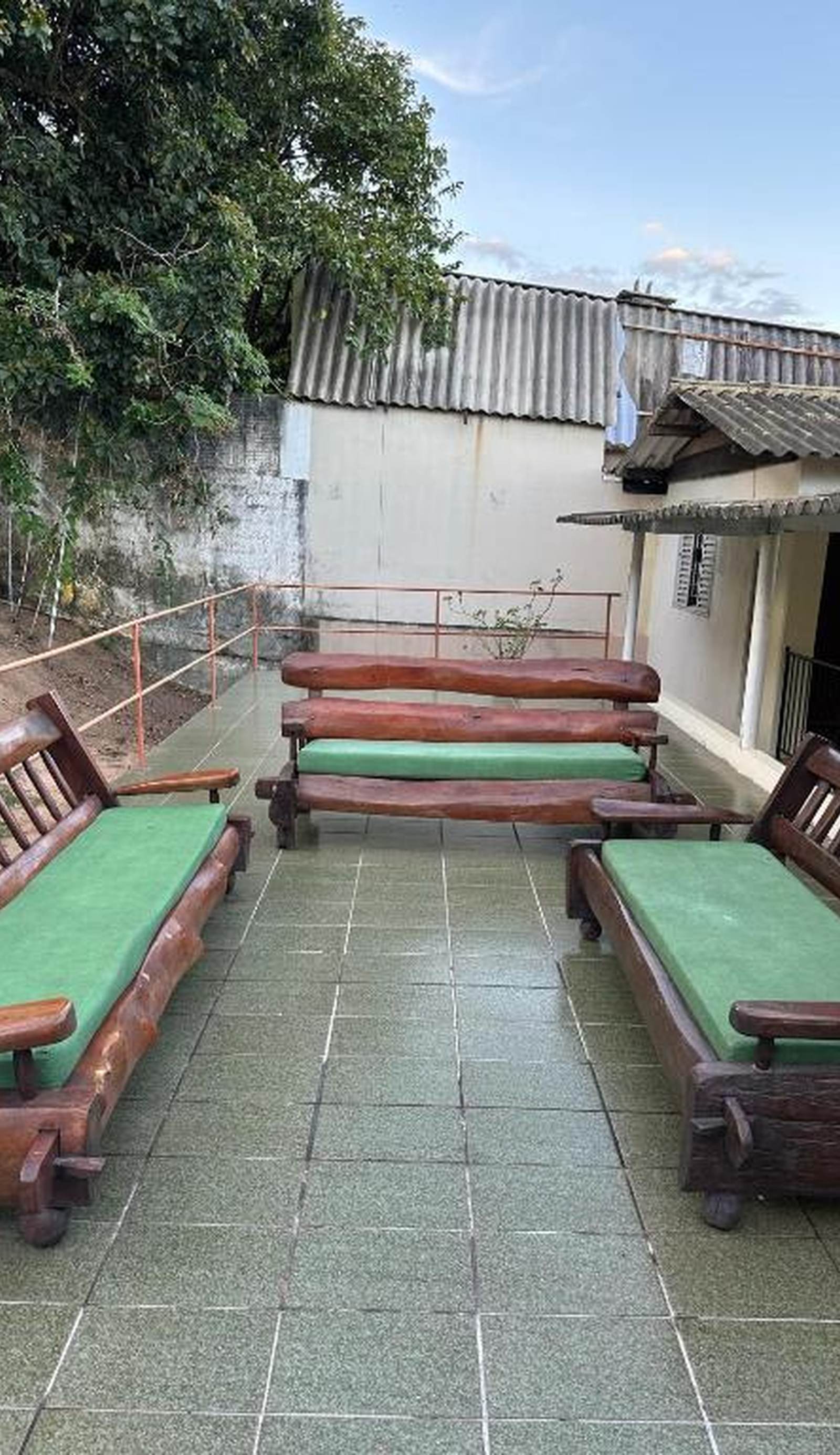 Hostel Lunar