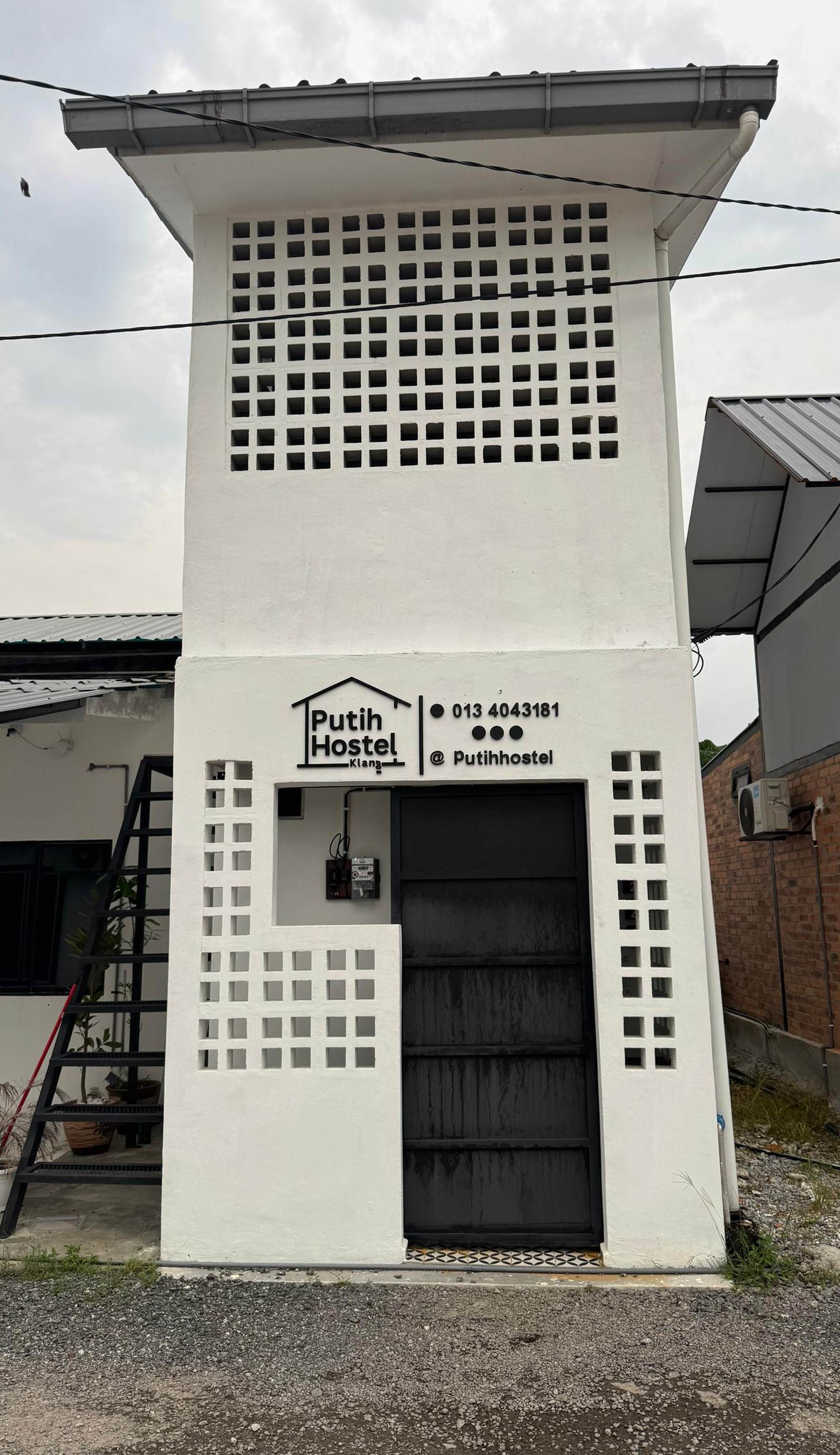 Putih Hostel