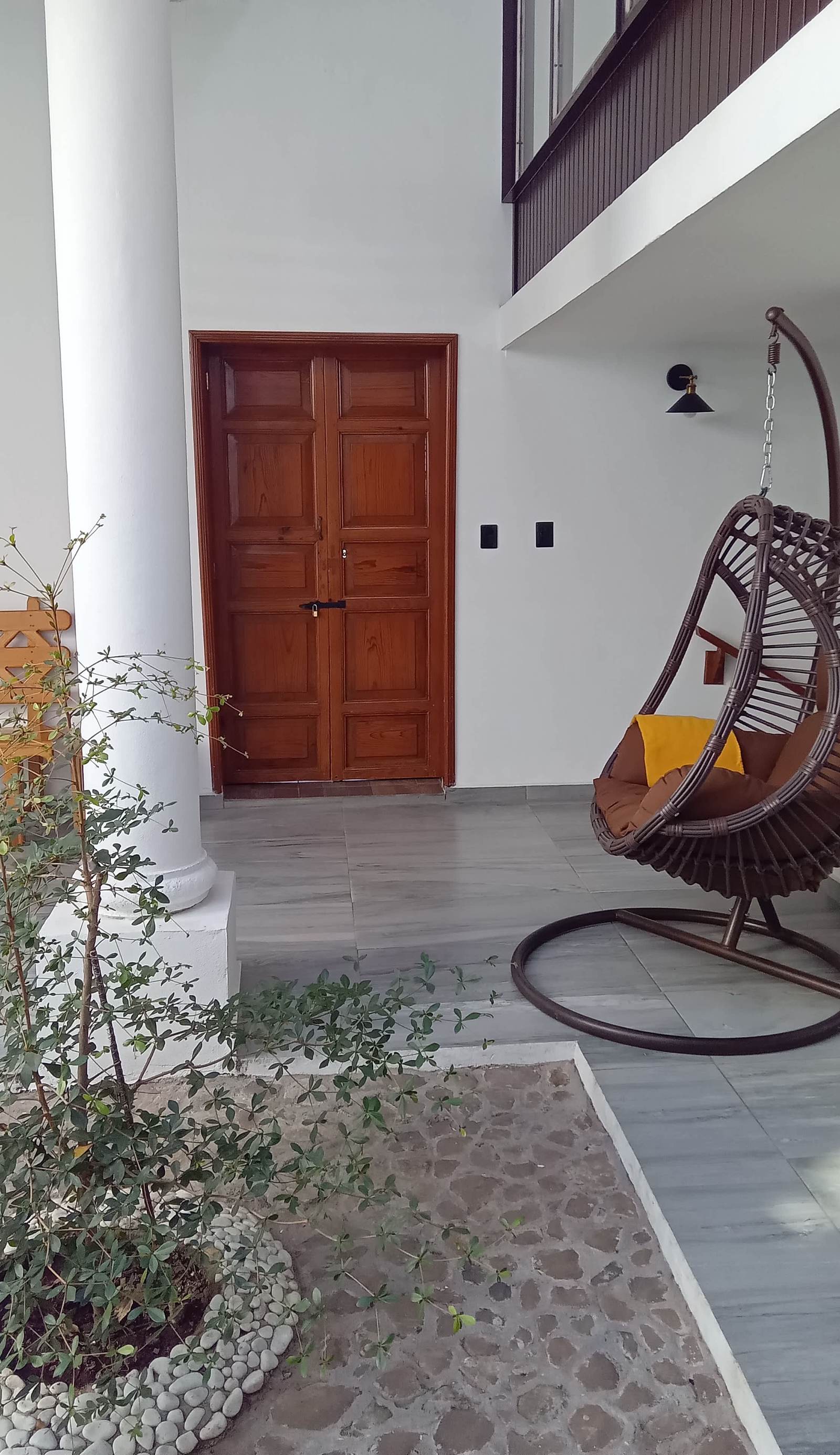 El salto de Camela Hostal