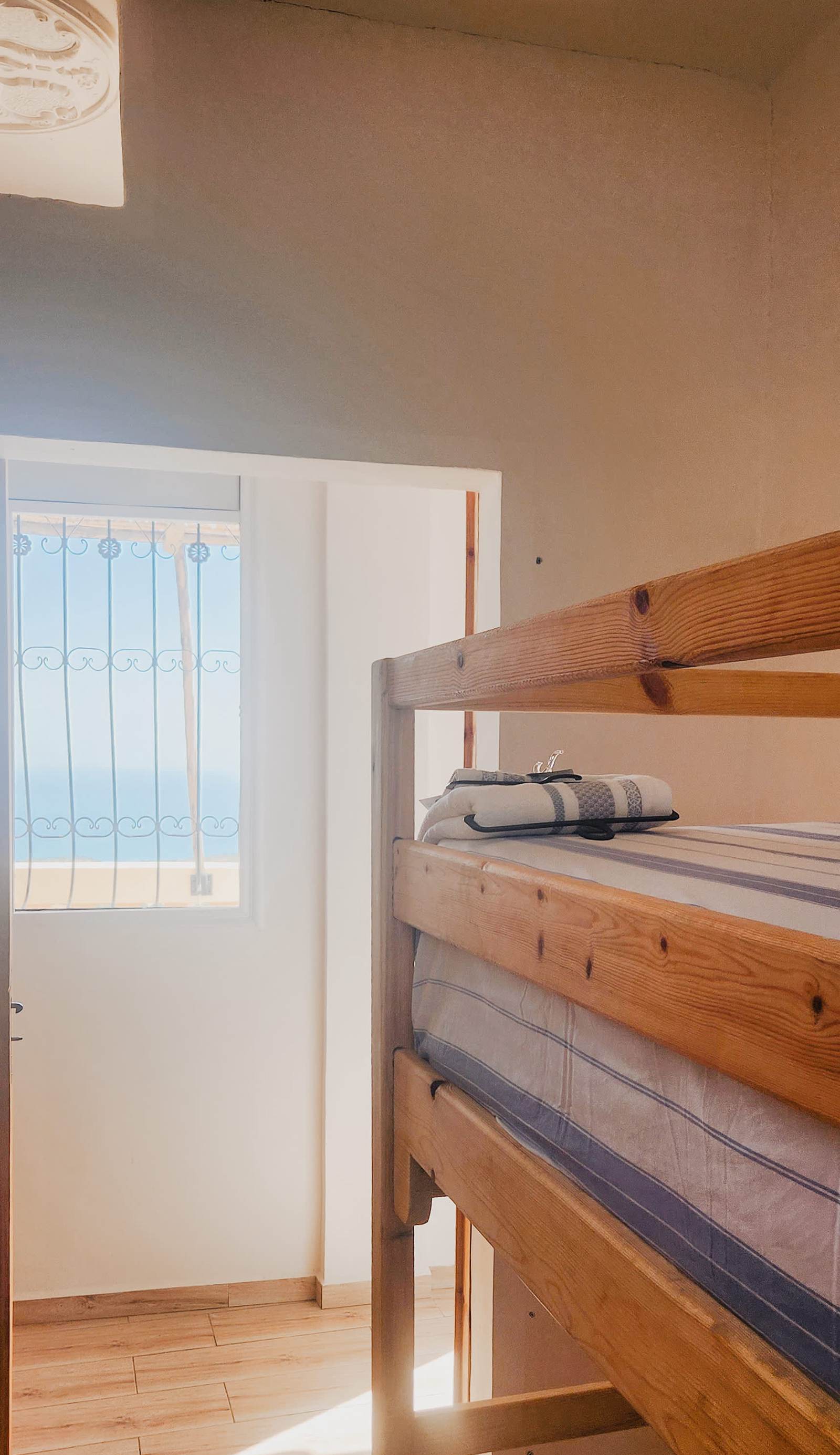 La Cabane Surf Lodge