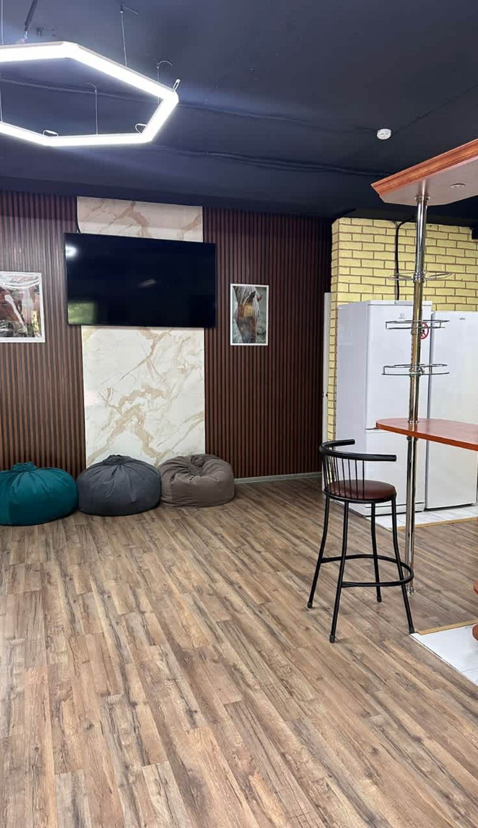 Hostel KOCHEVNIK CAPSULE HOTEL Almaty