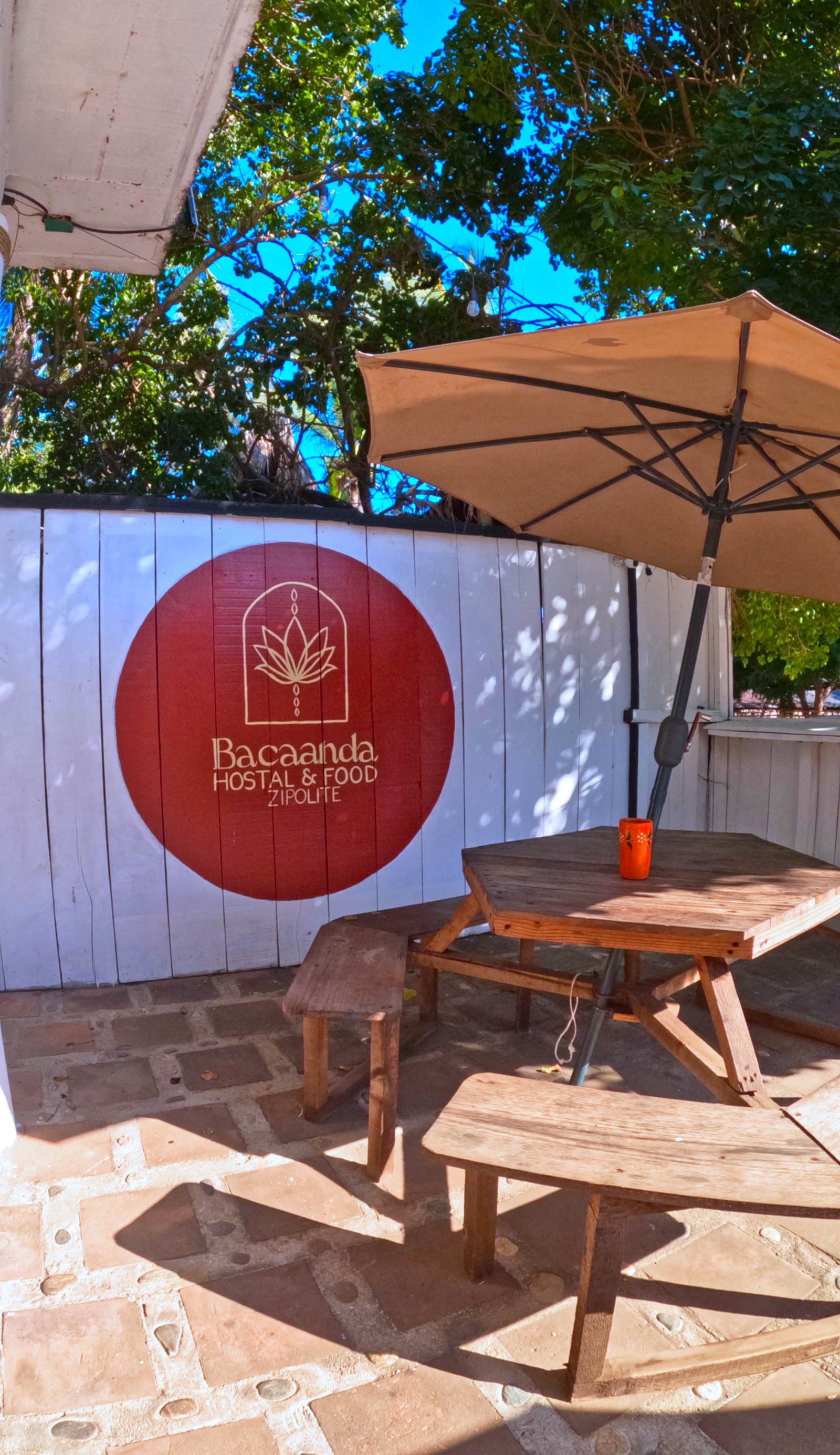 Bacaanda Hostal & Food Zipolite