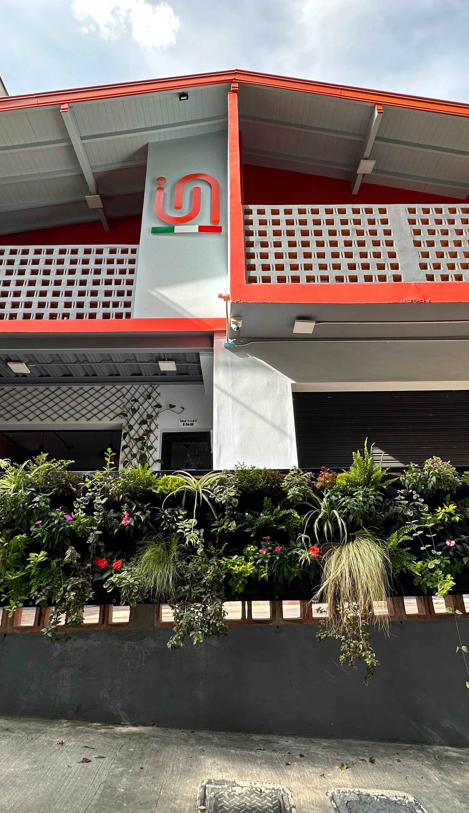 Co-link House