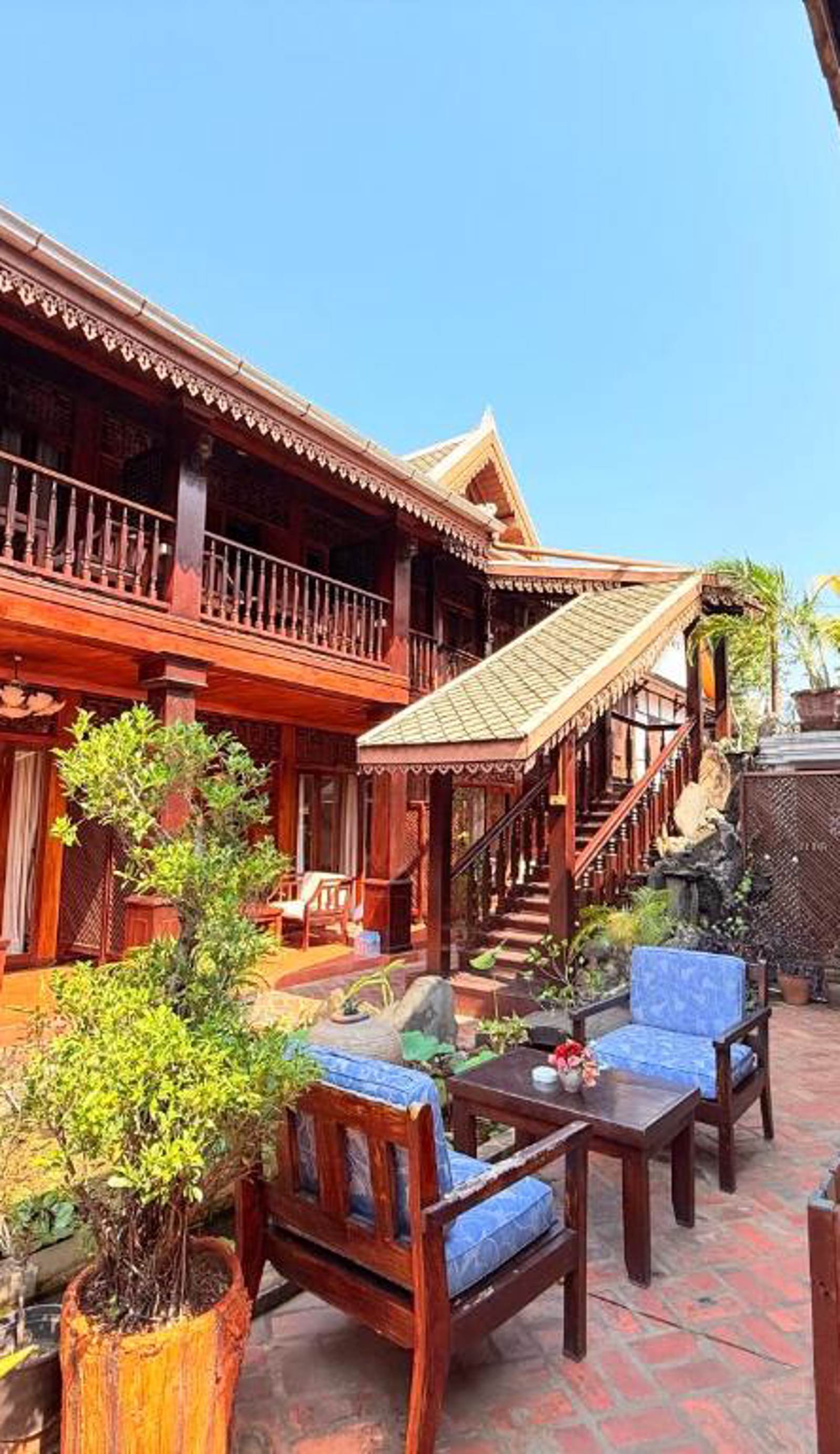 Villa Chaluenxay Boutique hotel & Travel