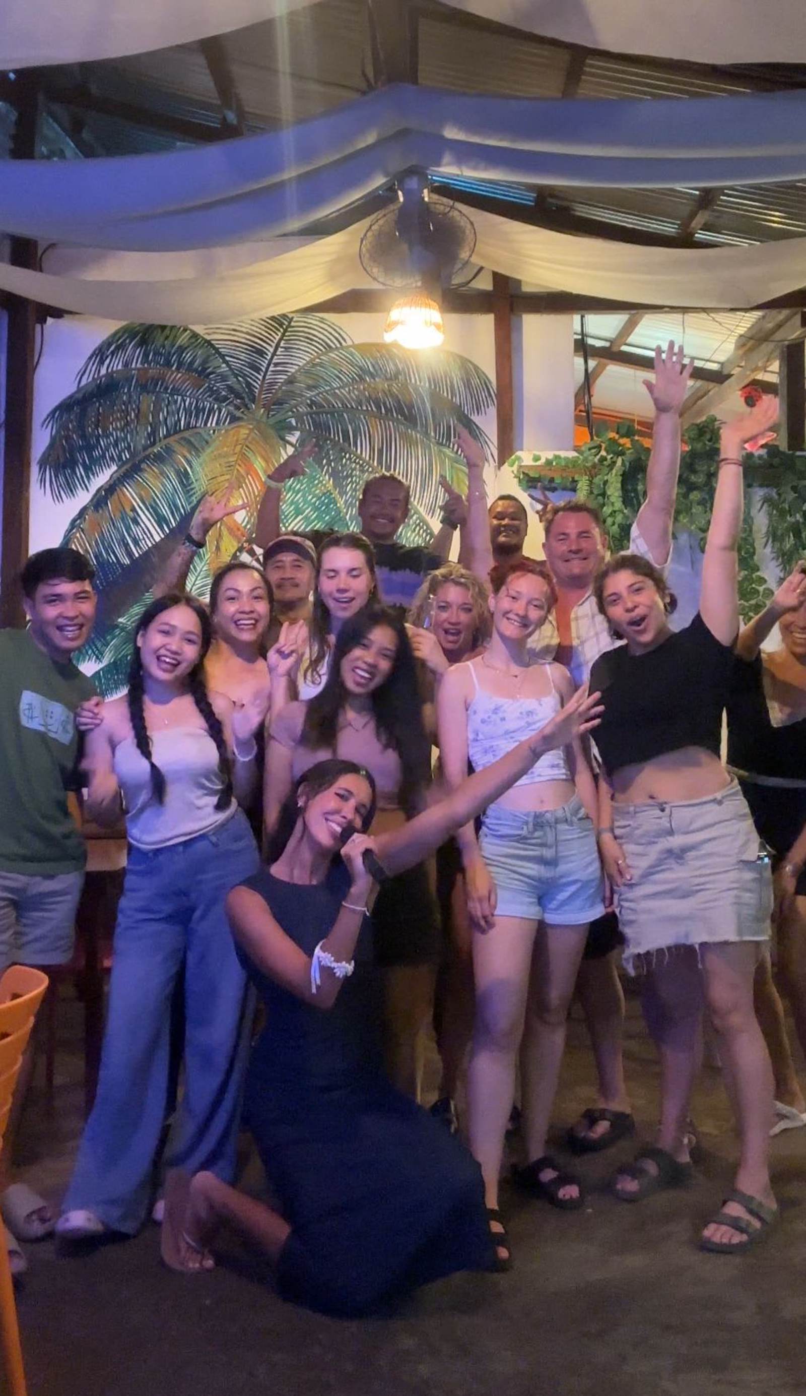 Chill Out Hostel Boracay
