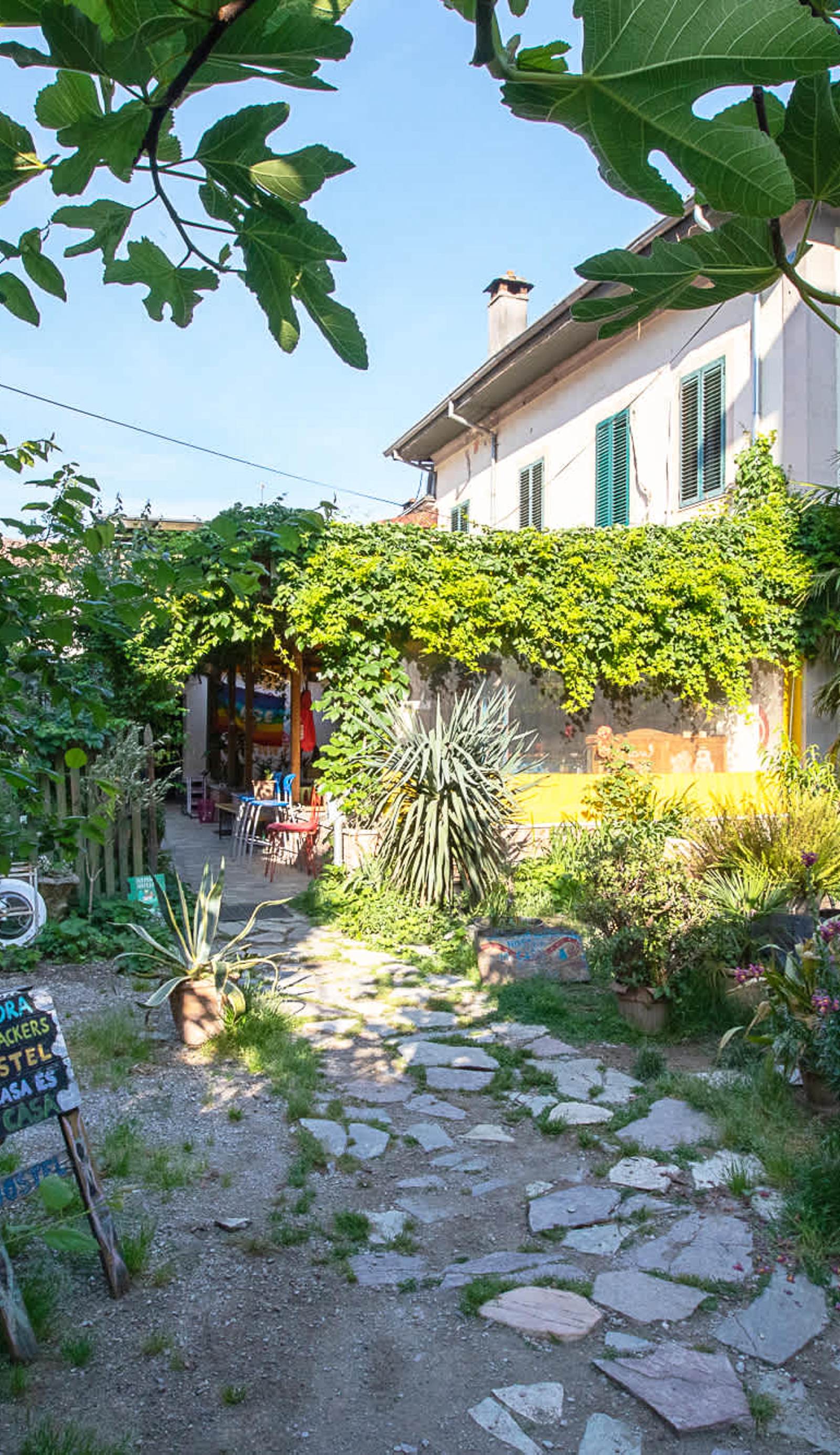 Shkodra Backpackers Hostel - Mi Casa es Tu Casa
