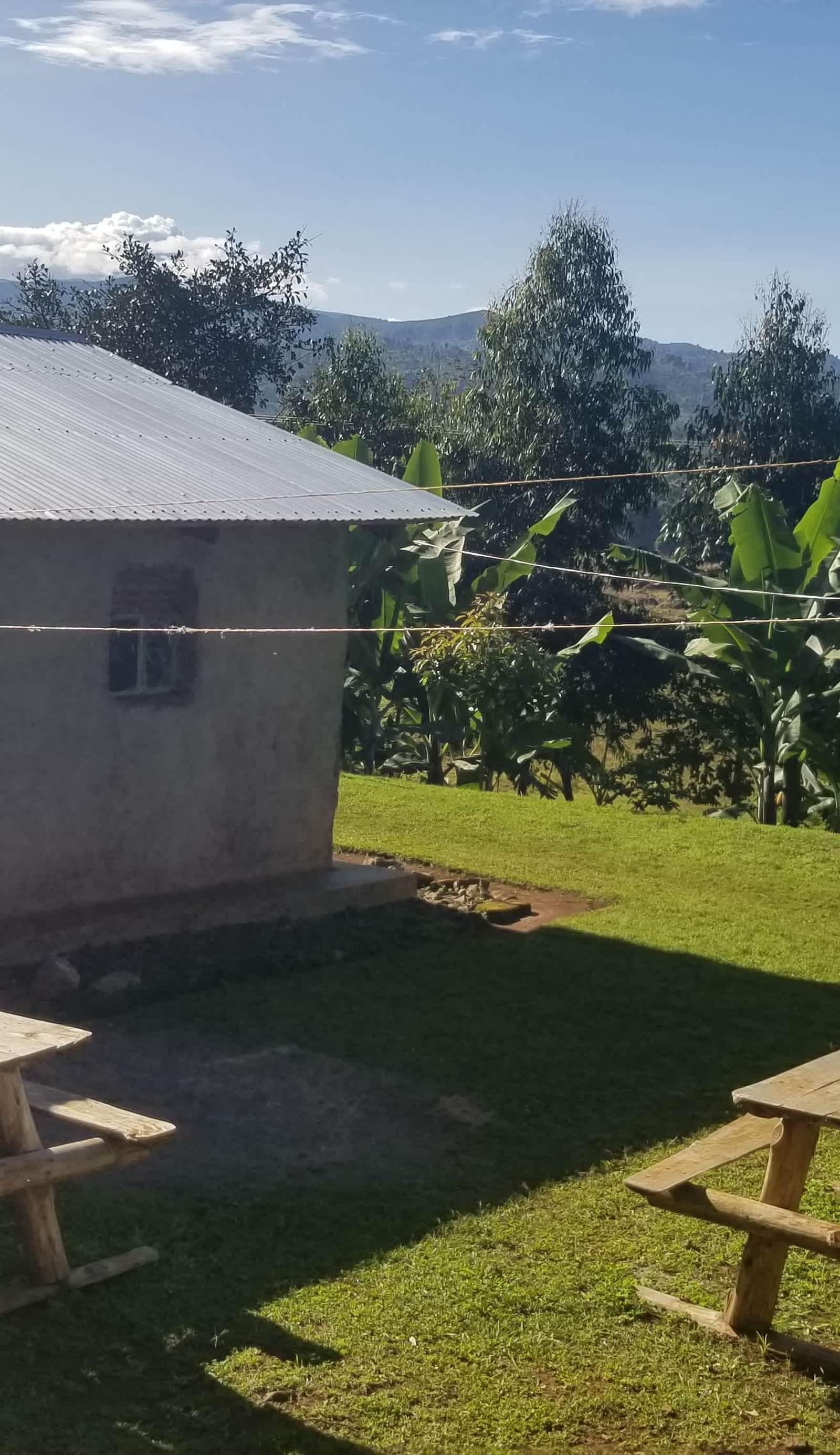 Sipi Backpackers