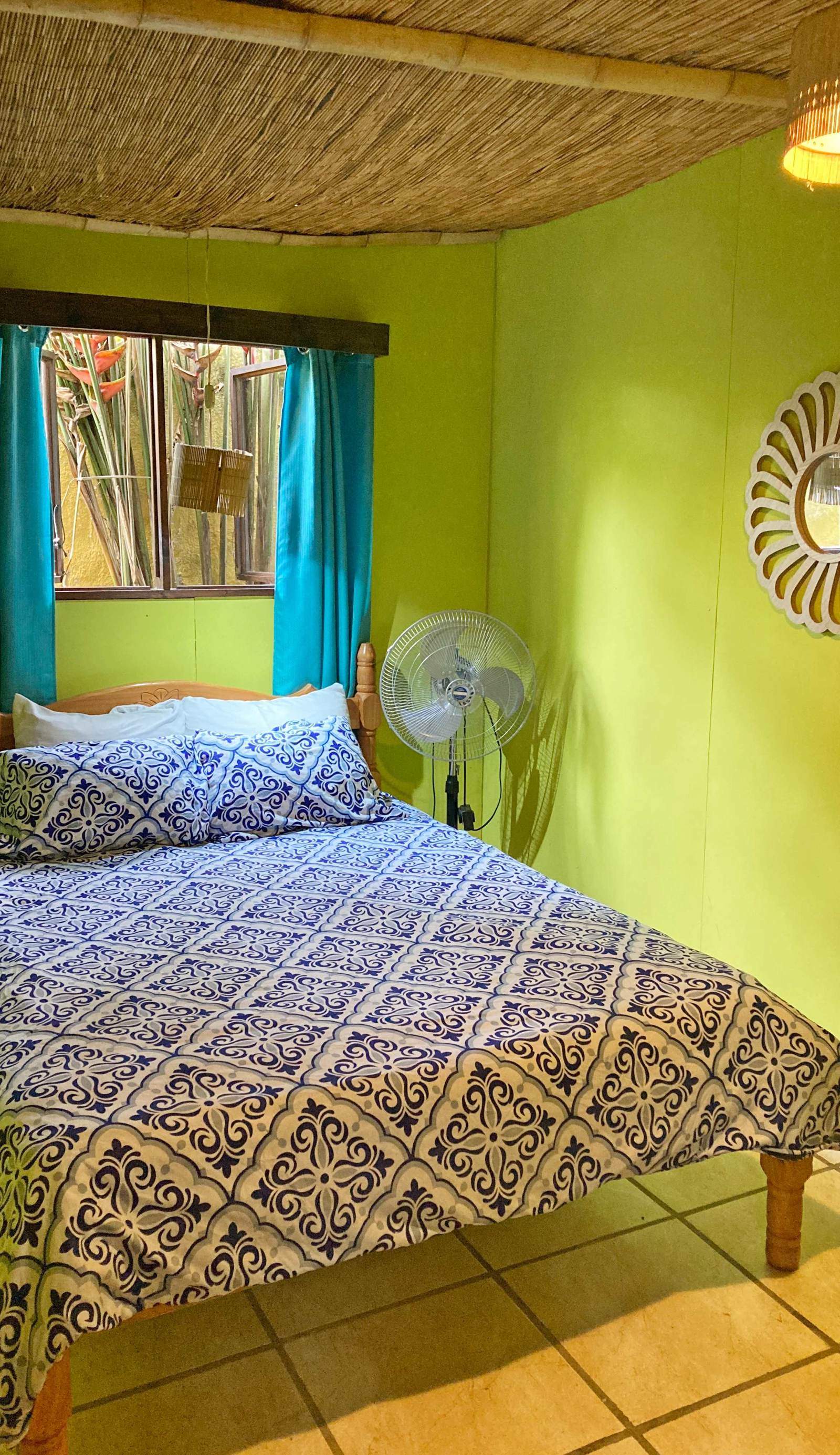 Montaña Linda Hostel Orosi