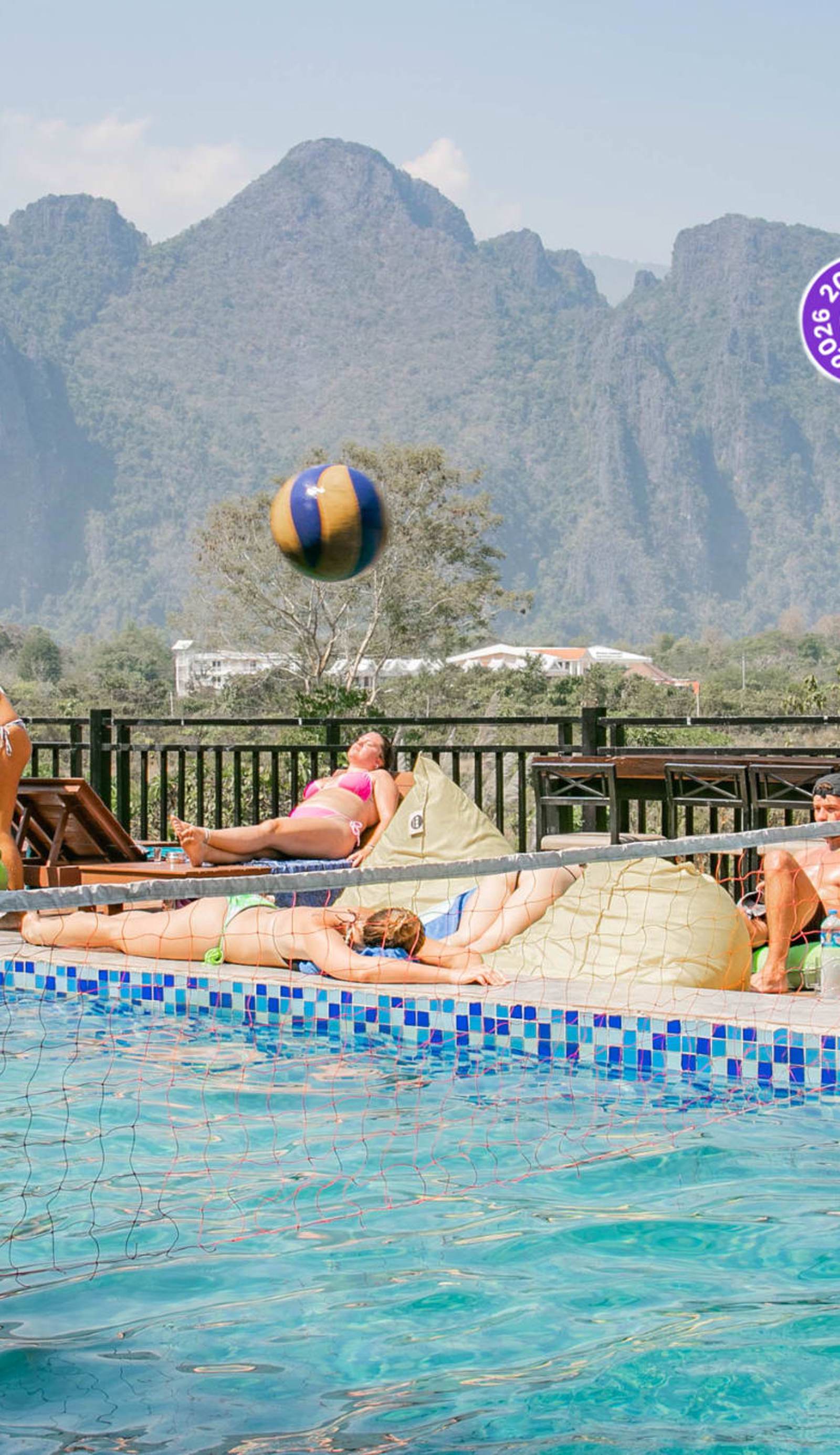 Mad Monkey Vang Vieng