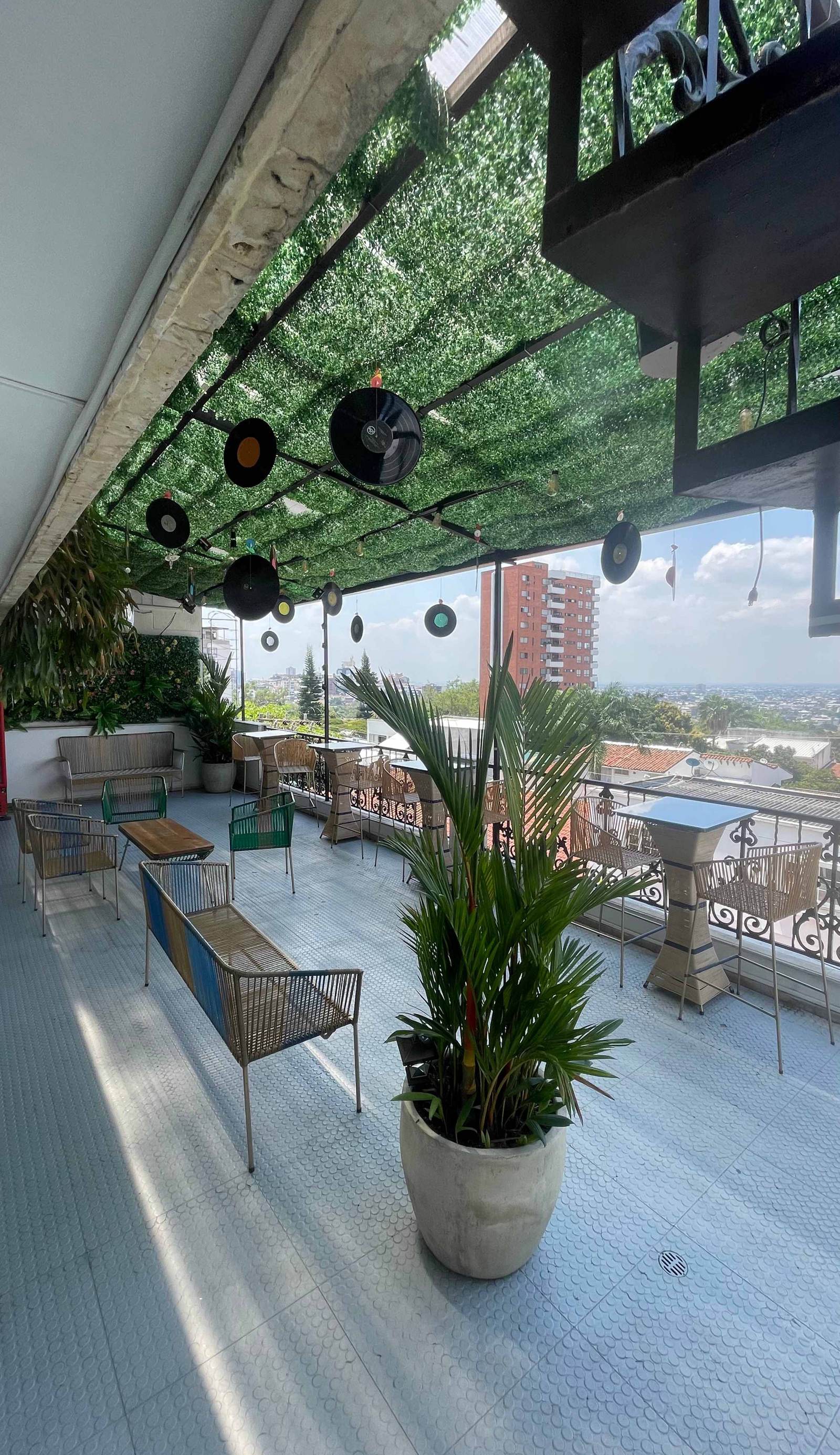 The View Hostel and Lounge