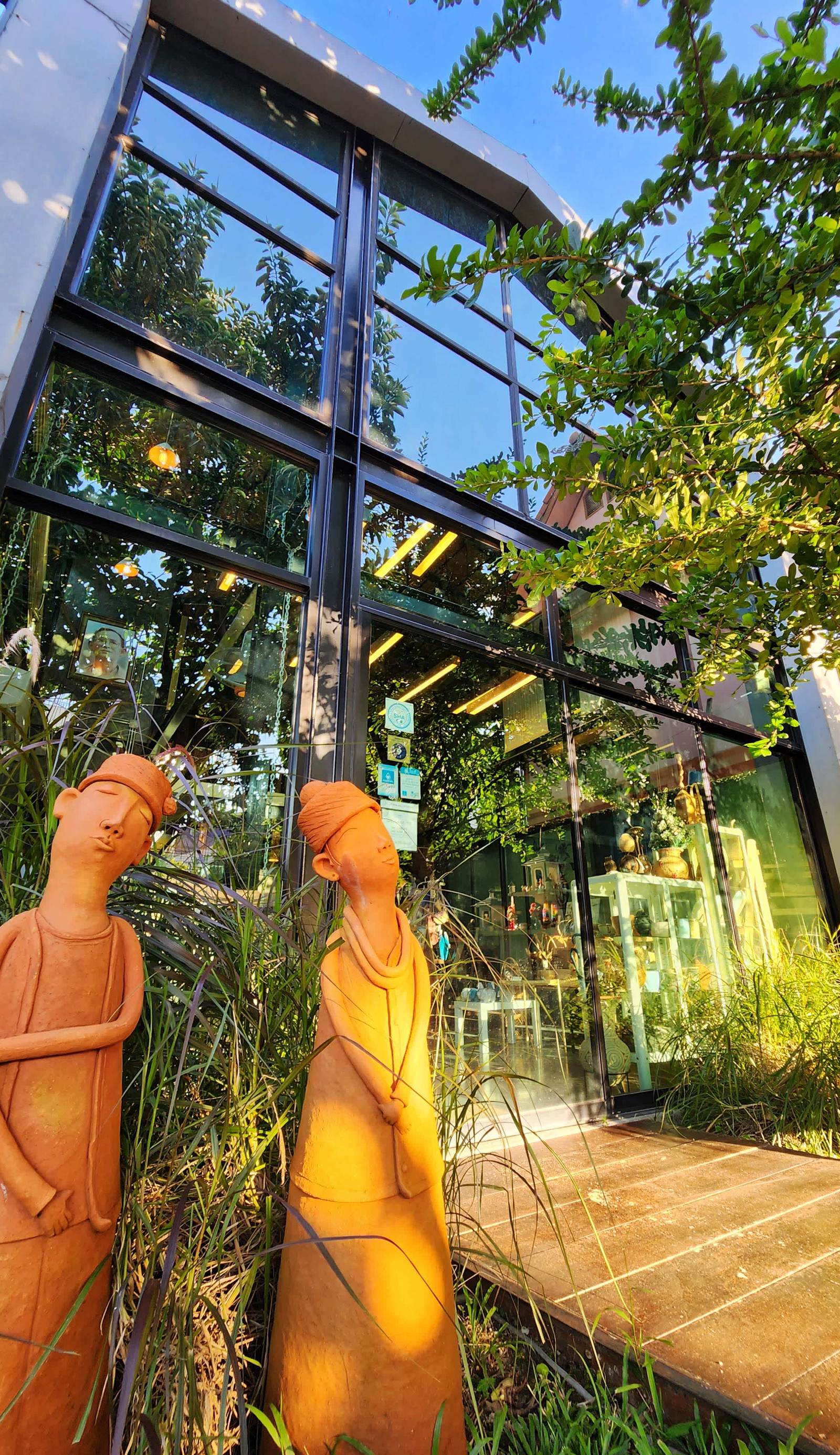 Baan Mai Kradan Hostel Chiang Rai