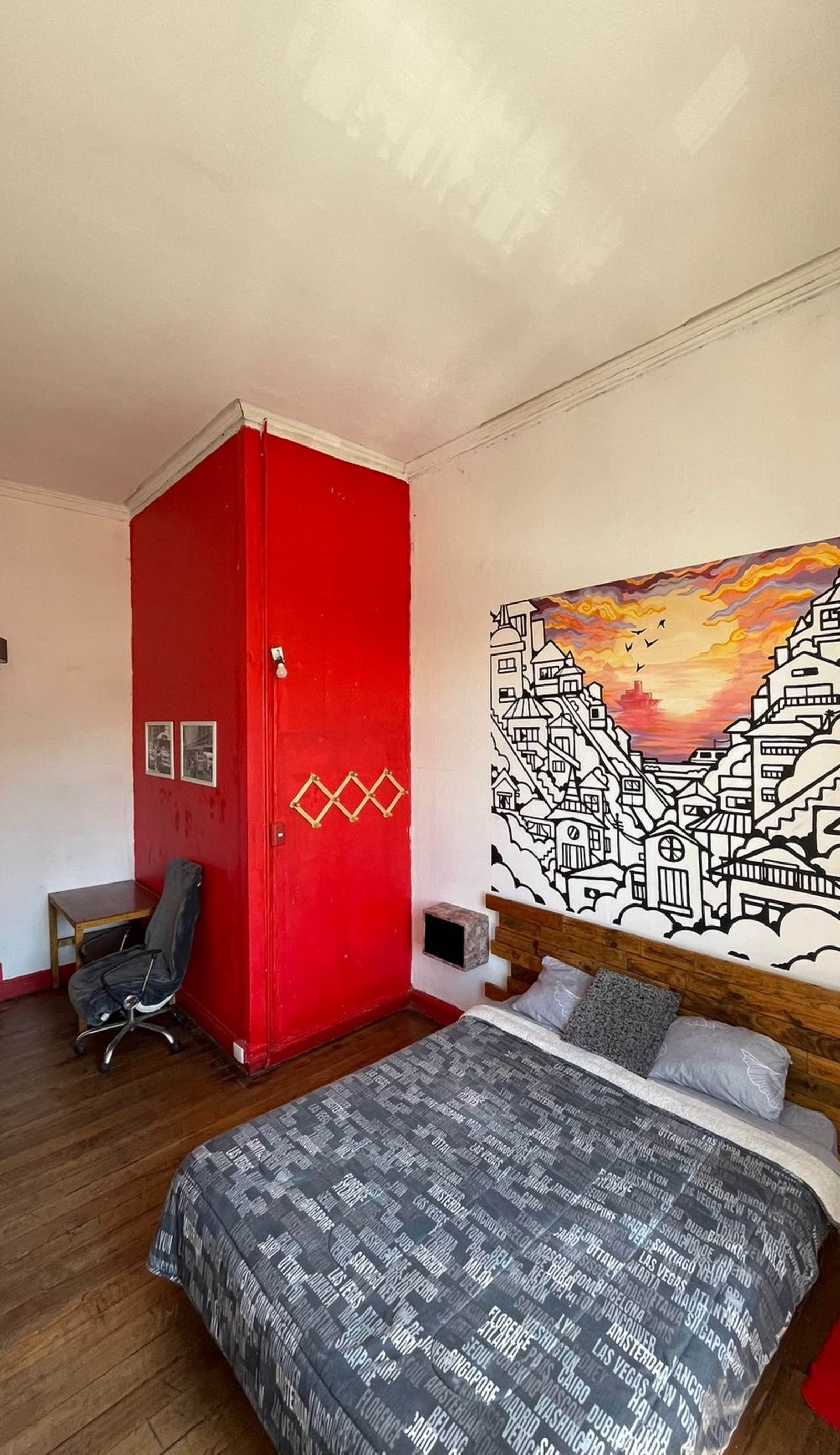 Valparadise Hostel