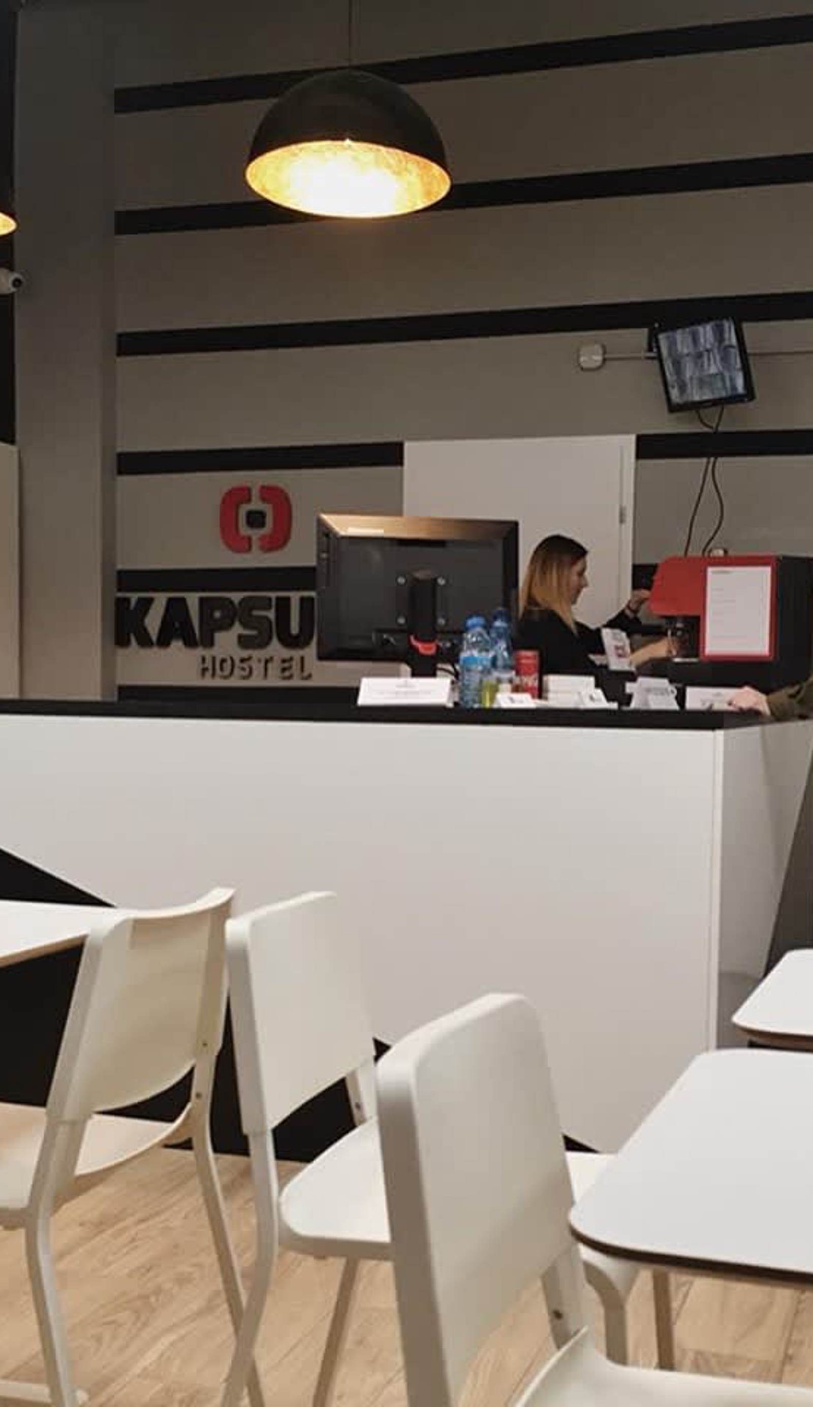Kapsula Hostel