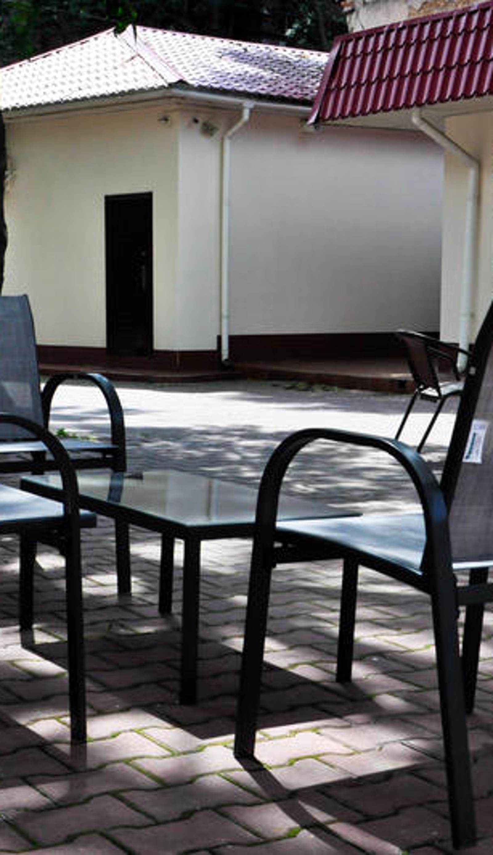 Old Courtyard Hostel