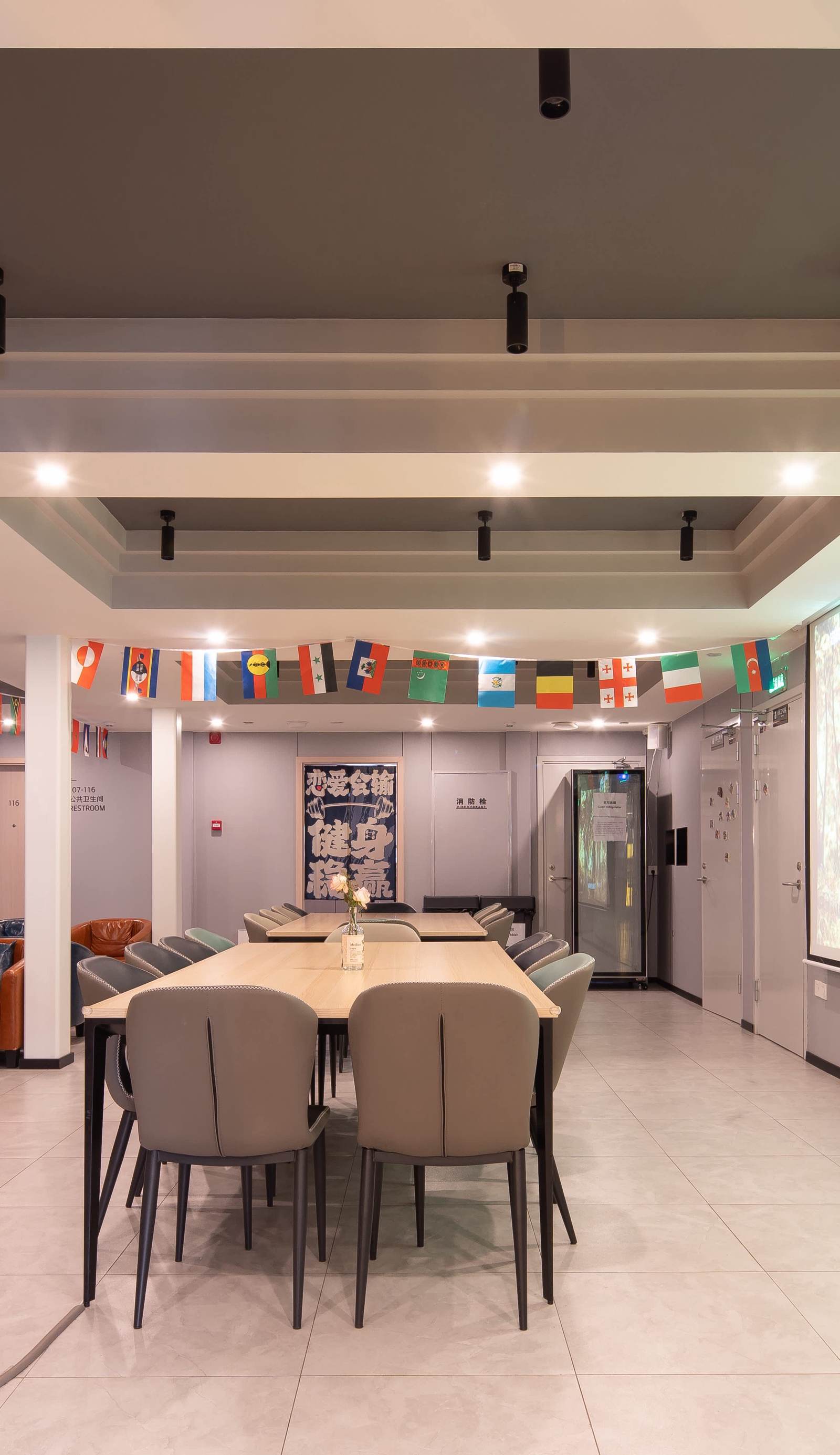 Dayin Hostel-People's Square & Old Town