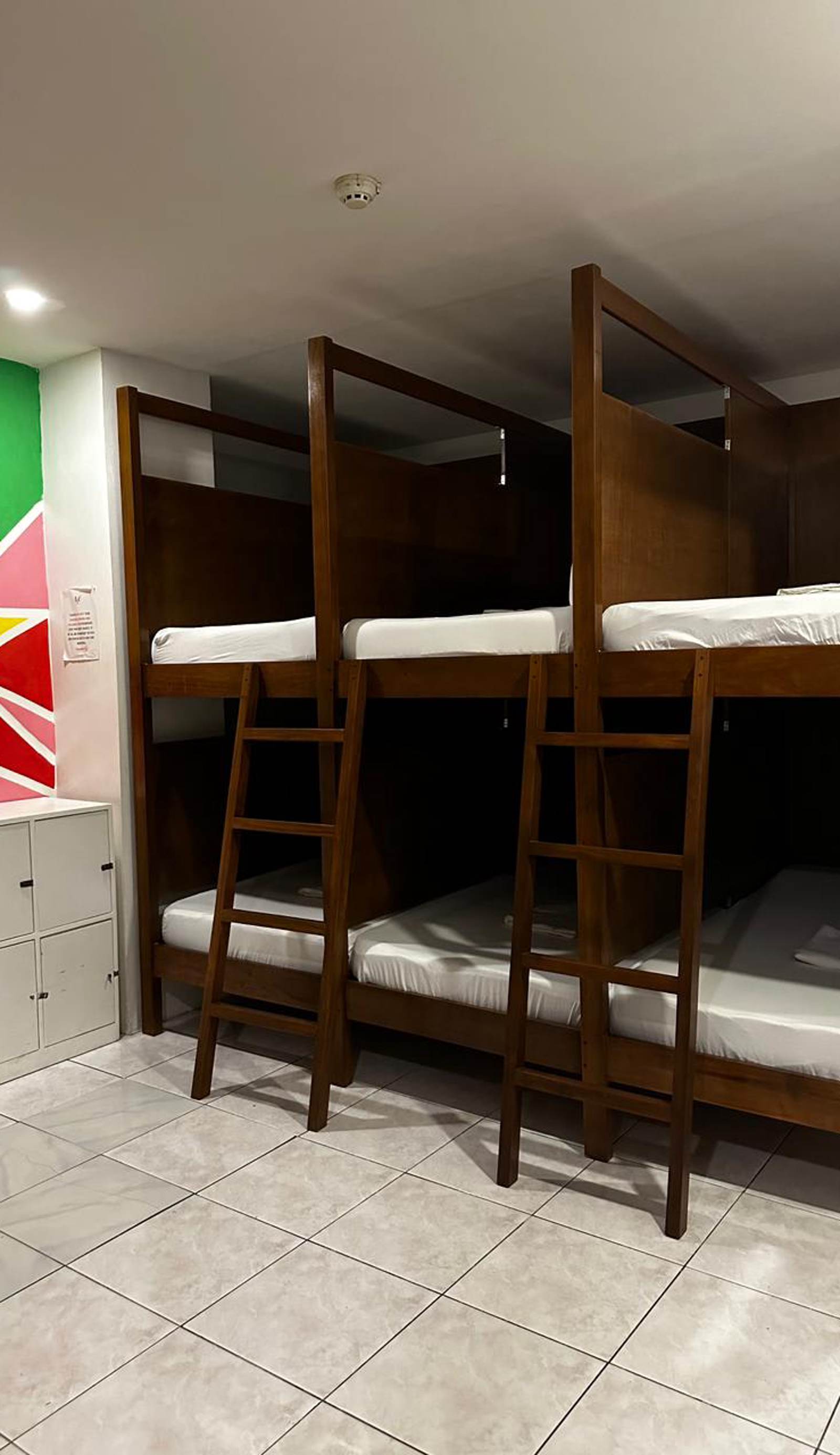 Ola! Hostel Manila