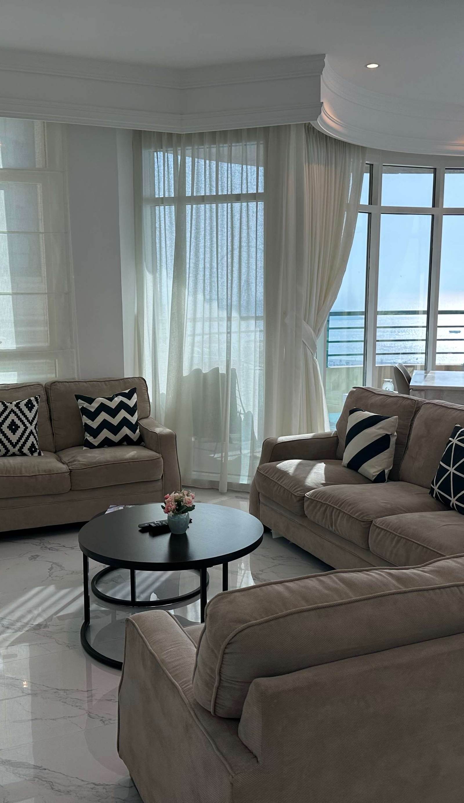 Perla Host - Dubai Marina