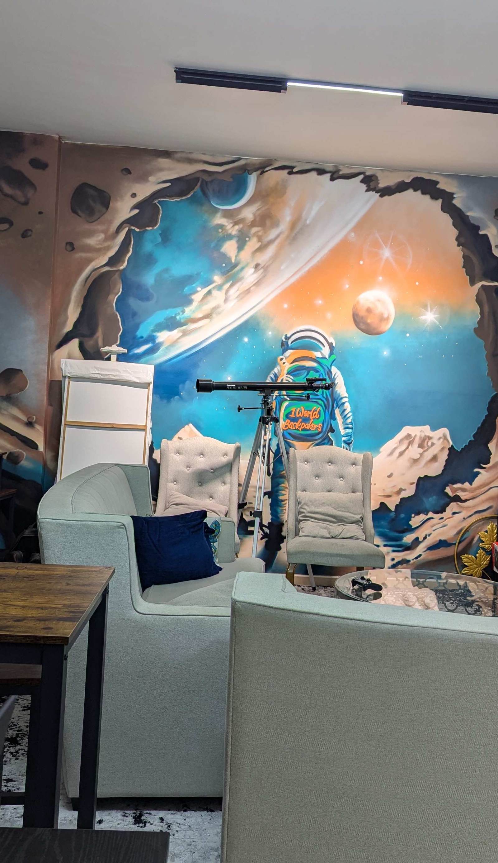 1 World Backpackers Dubai