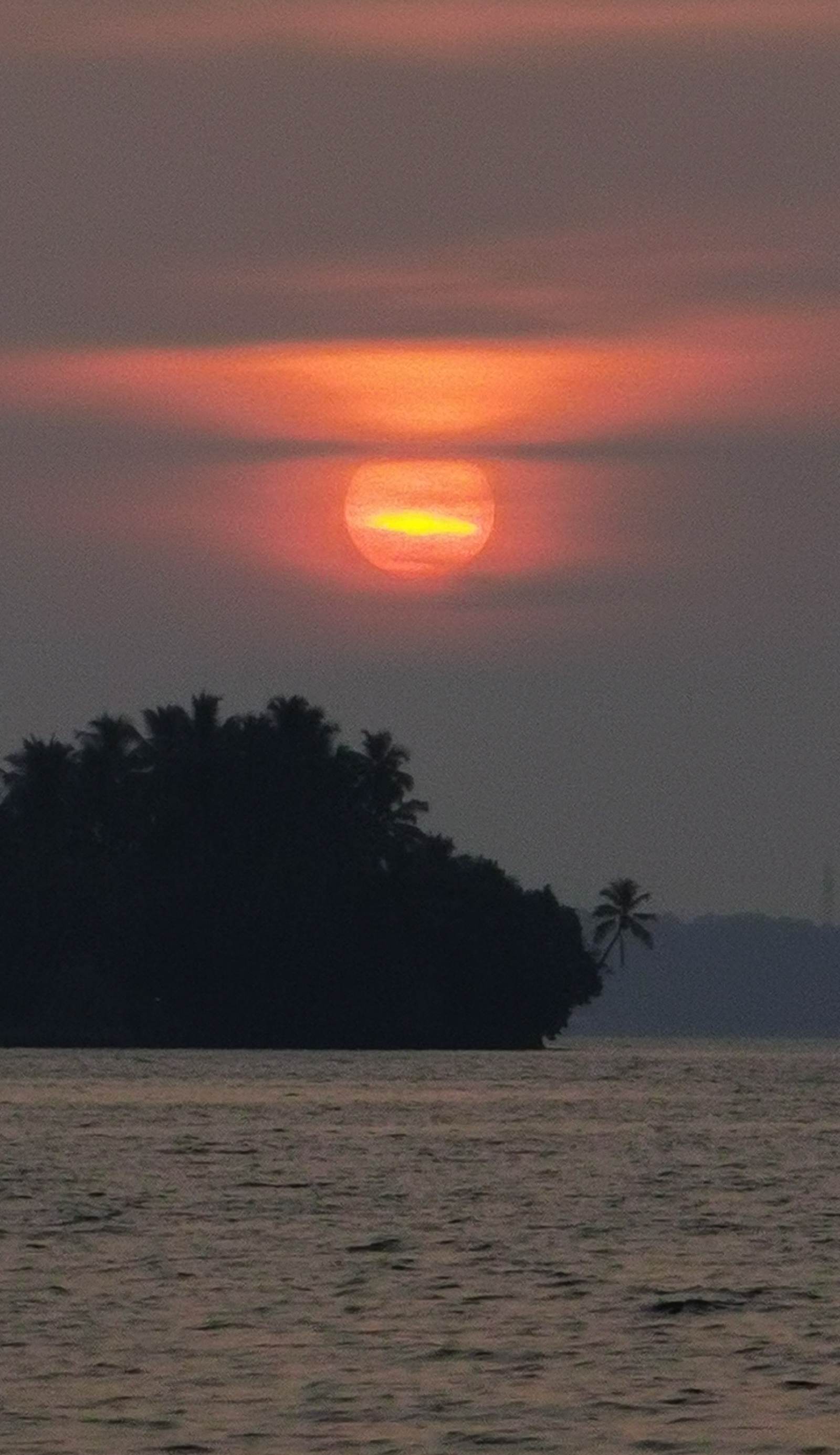 Santa Maria Hostel Munroe Island