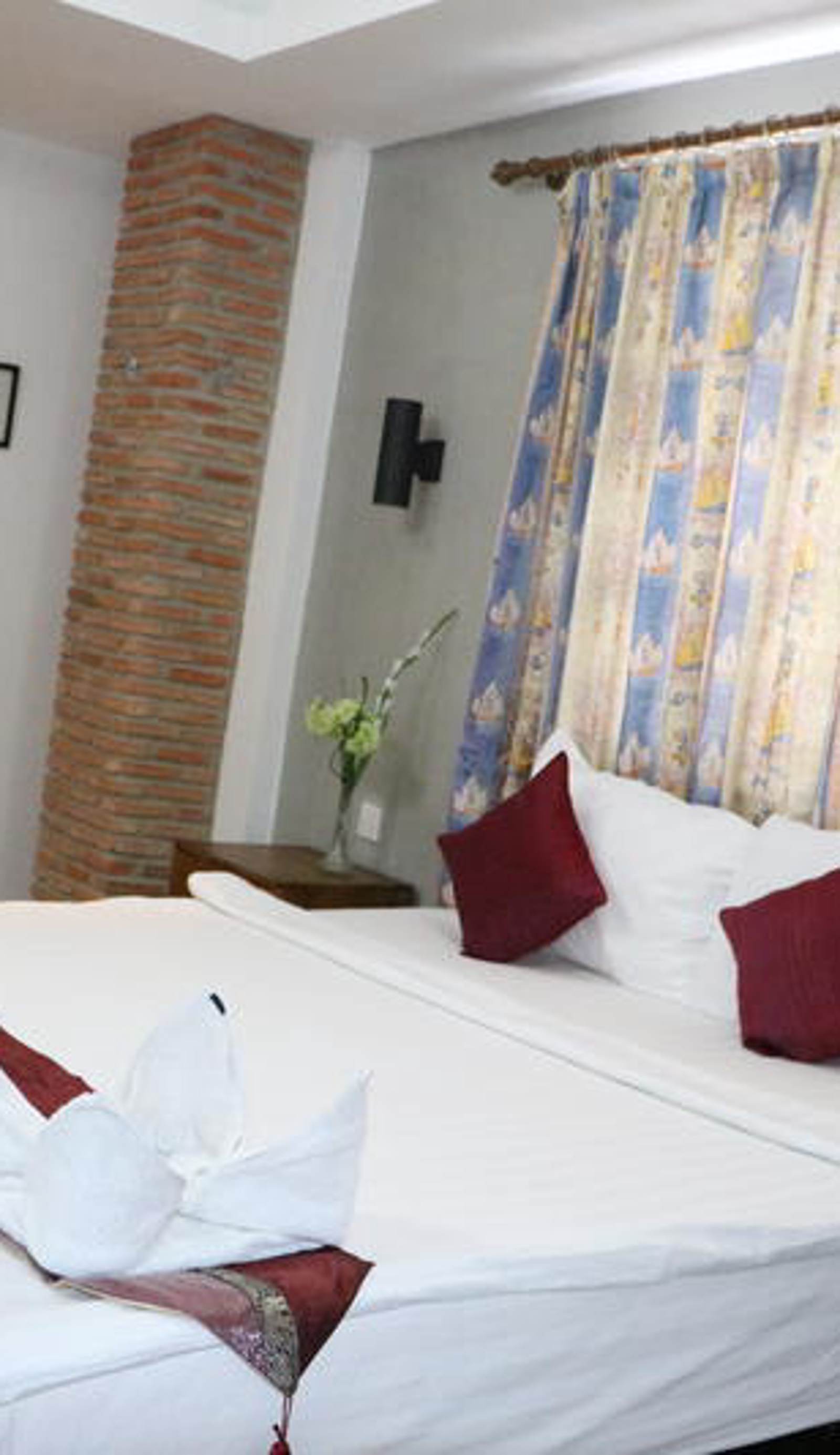 Best Central Point Hotel