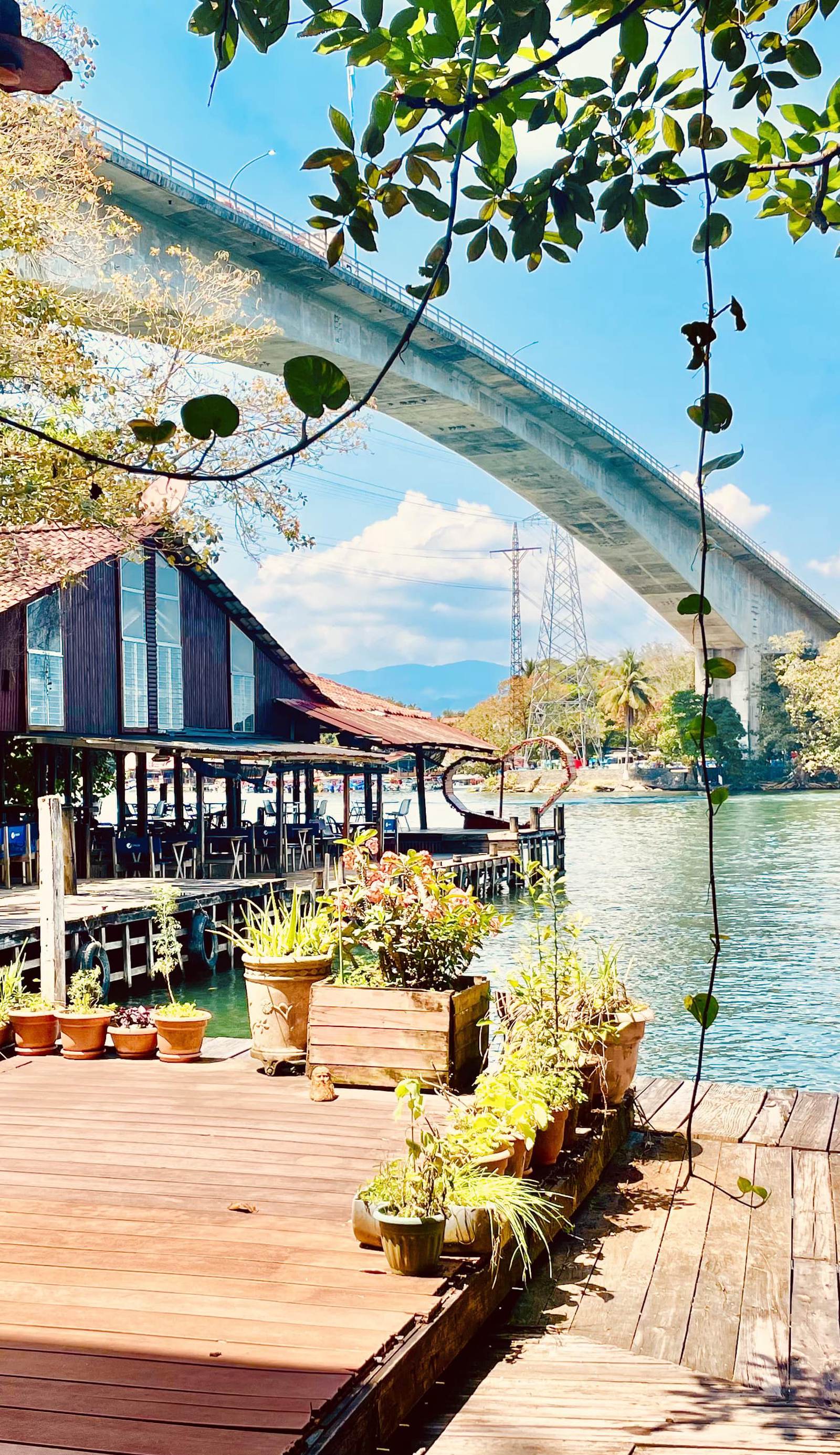 Hotel Backpackers Rio Dulce