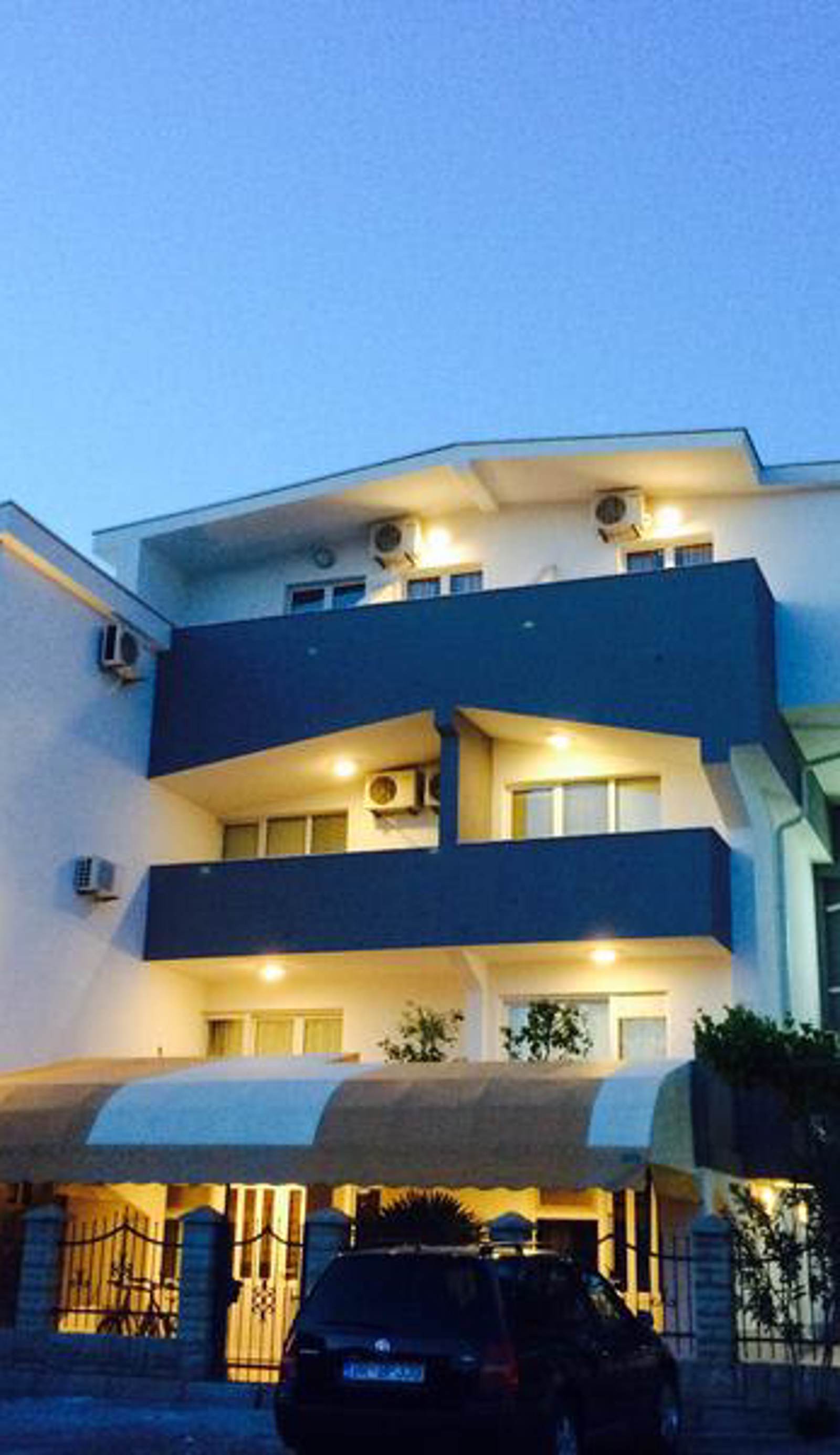 Apartments Kojic, Bar