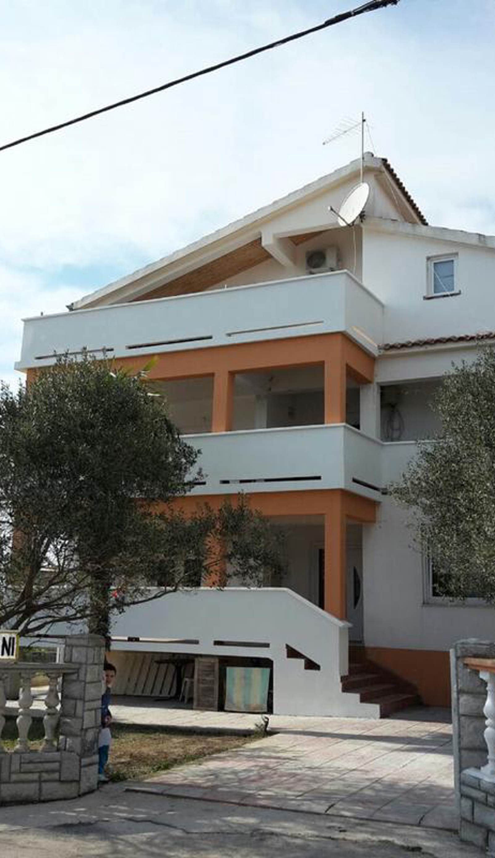 Apartments Mira