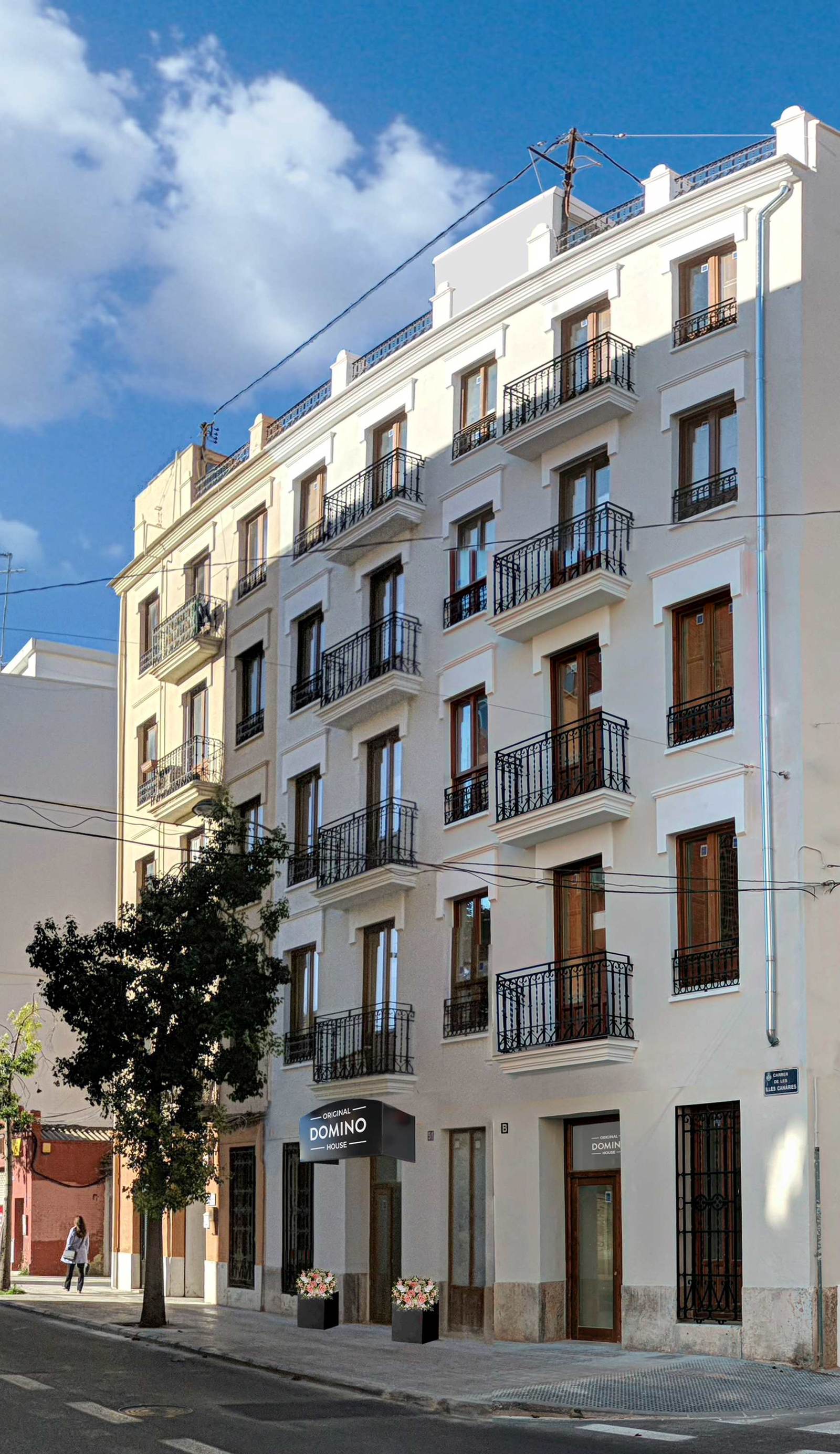 Domino House Hostel