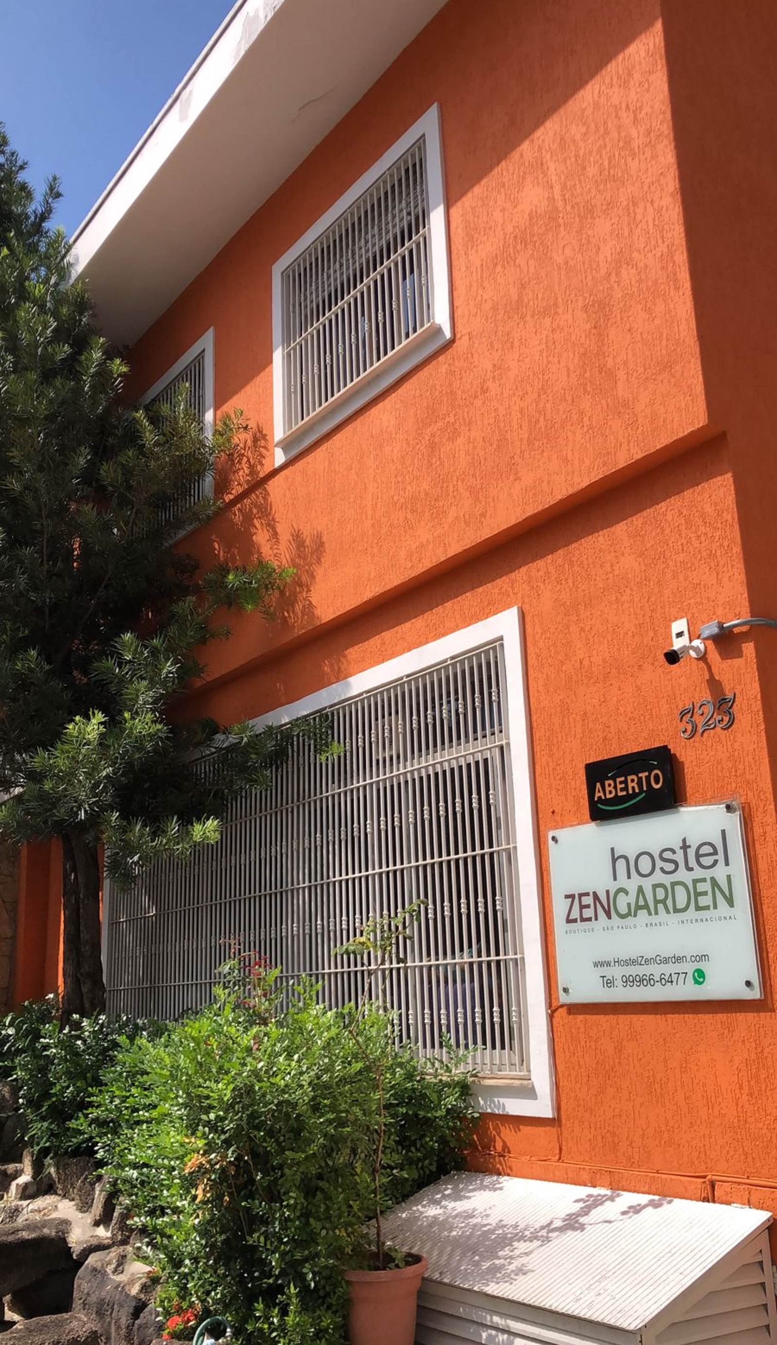 Hostel Zen Garden