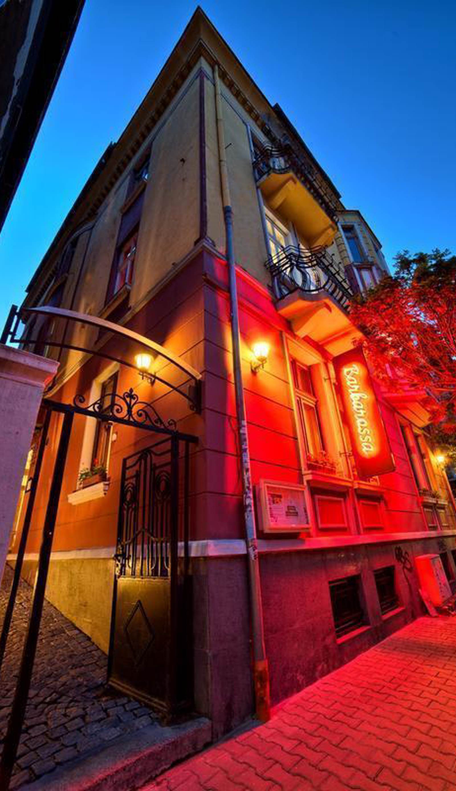 Guest House 32