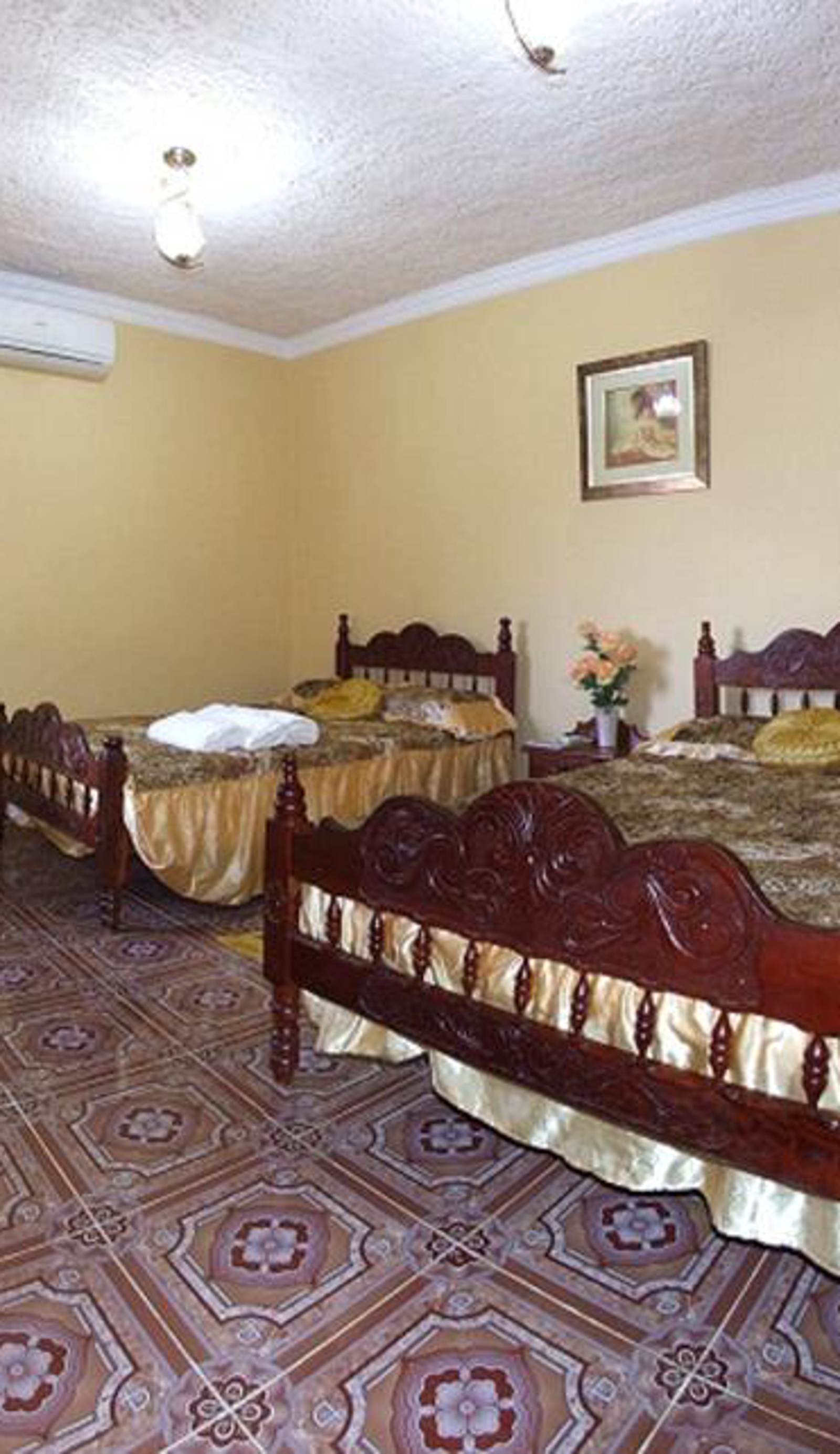 Hostal Dr Suarez y Sra Addys