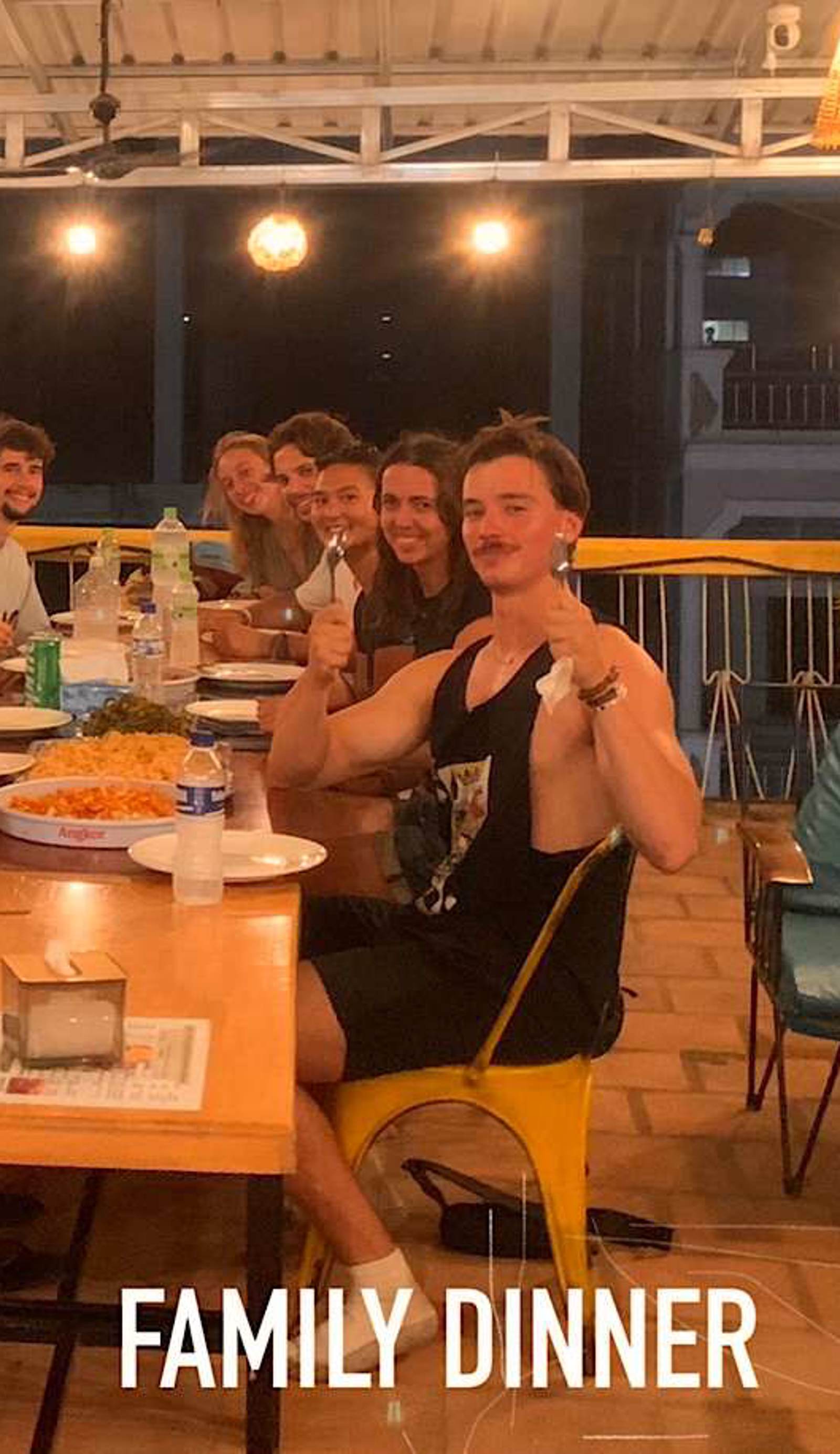 Social Backpacker Hostel & Rooftop Bar